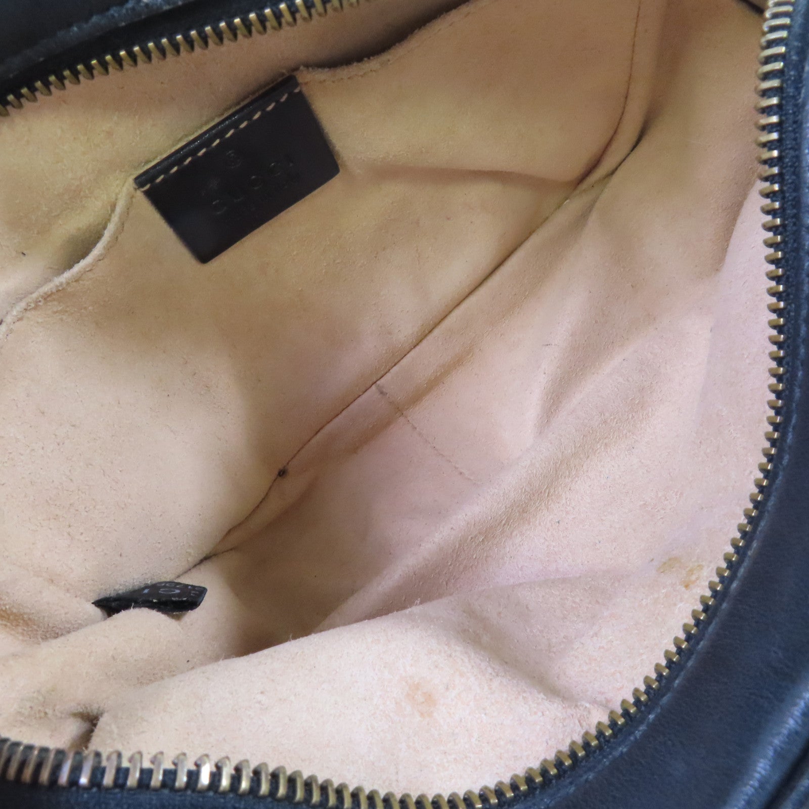 GUCCI 【激減優惠】牛皮皮革GG Marmont Mini Shoulder Bag金扣肩背袋黑色