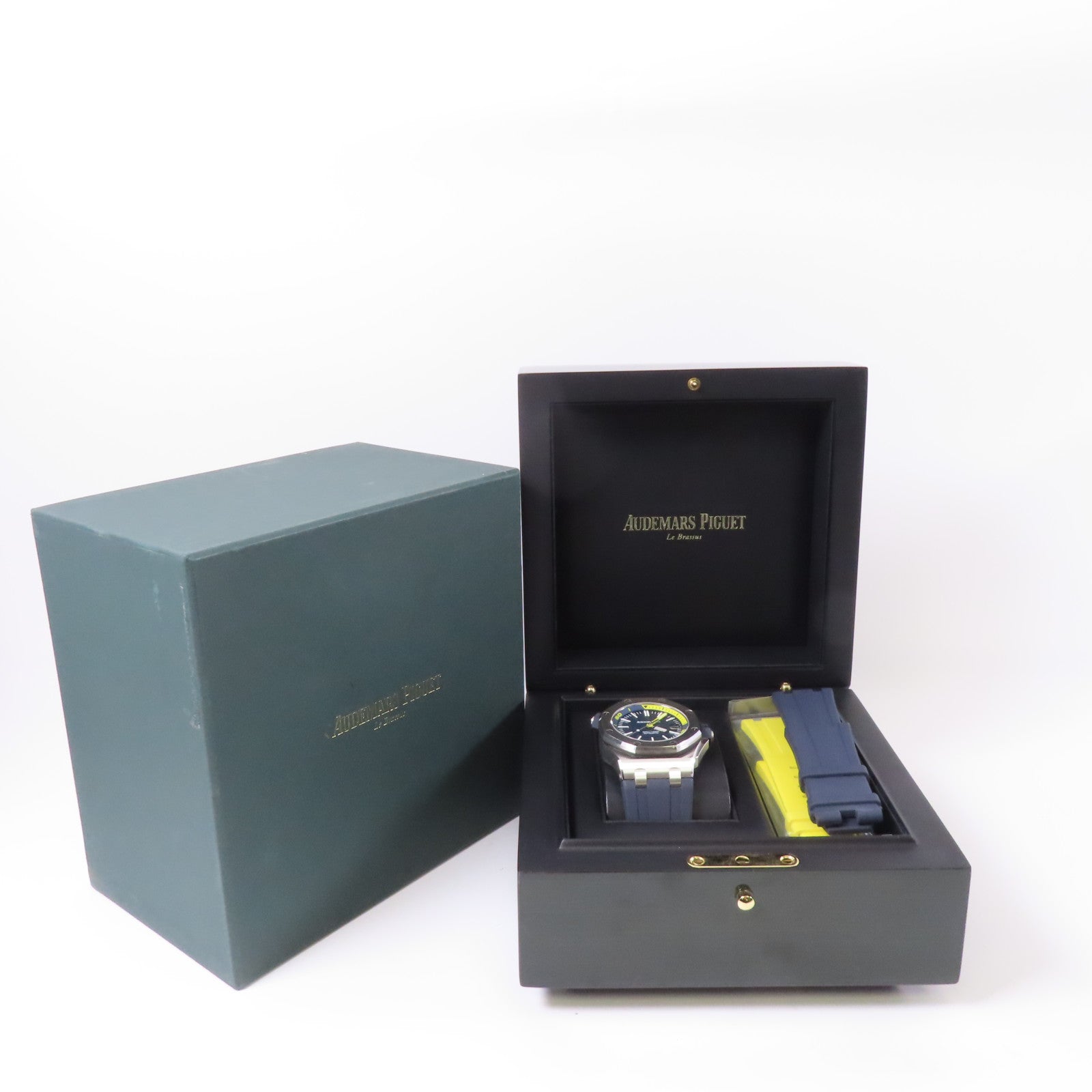 AUDEMARS PIGUET Royal Oak Offshore Diver不鏽鋼/橡膠手錶自動機芯深藍色