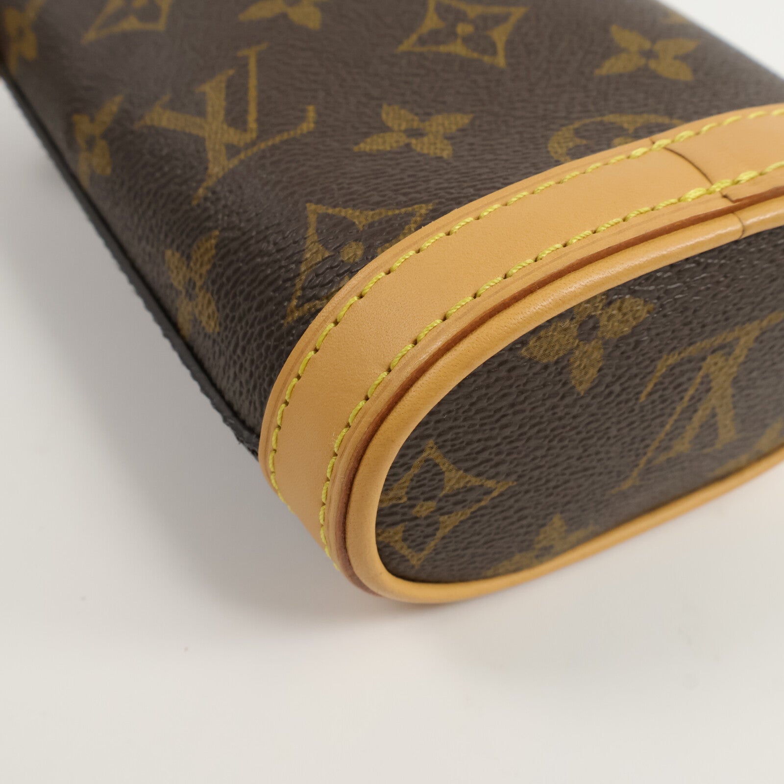 LOUIS VUITTON Monogram Fold Me Pouch肩背袋