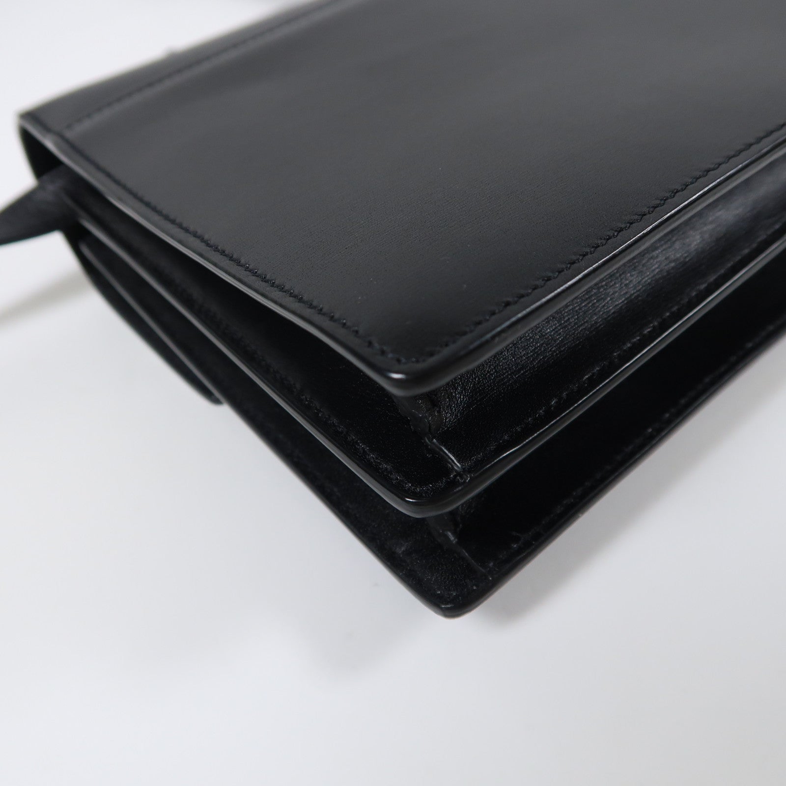 SAINT LAURENT 牛皮皮革Shoulder Bag金扣手挽肩背兩用袋黑色