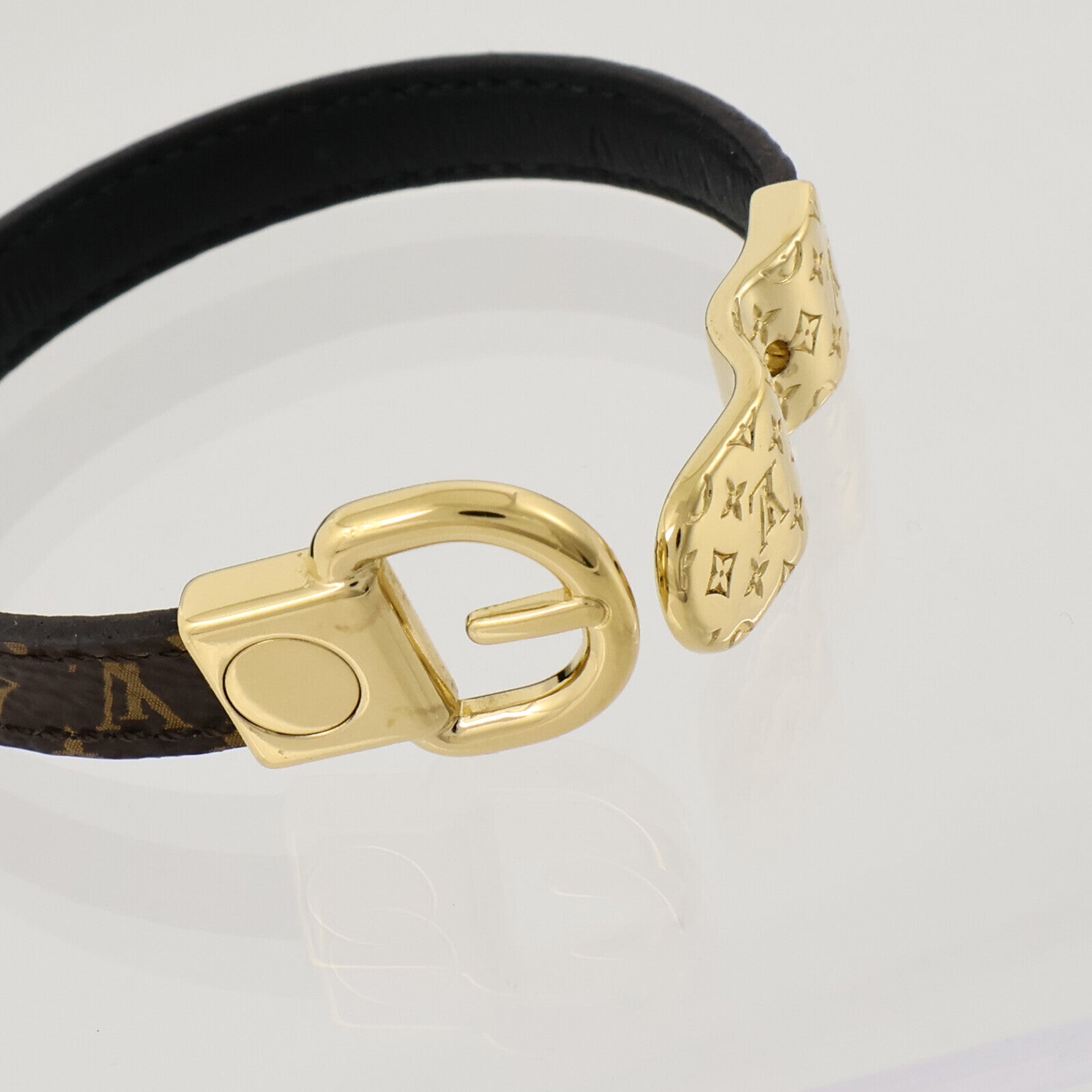 LOUIS VUITTON 皮革/金屬Fasten Your Bracelet手鏈