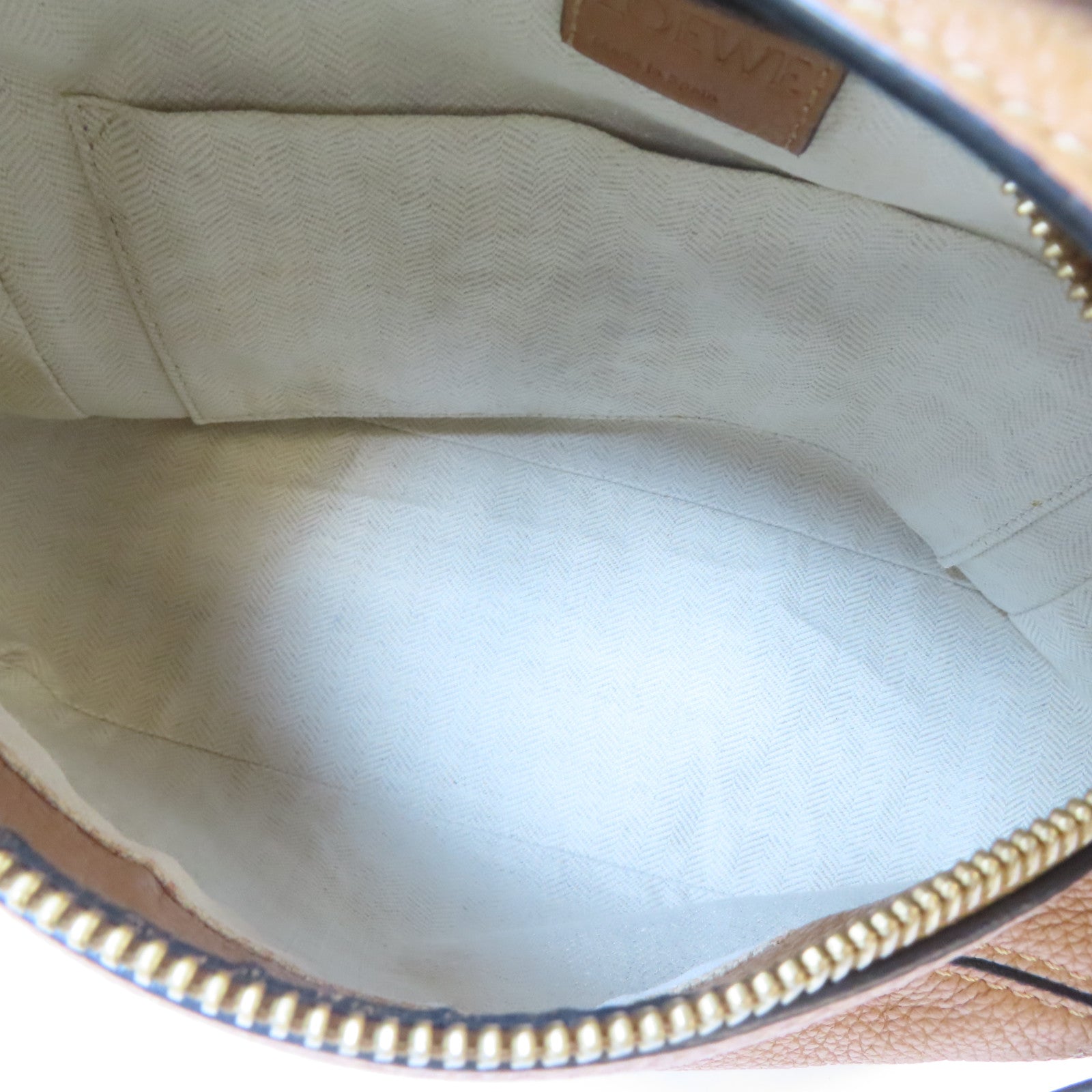 LOEWE 牛皮皮革Puzzle Small金扣手挽肩背兩用袋啡色