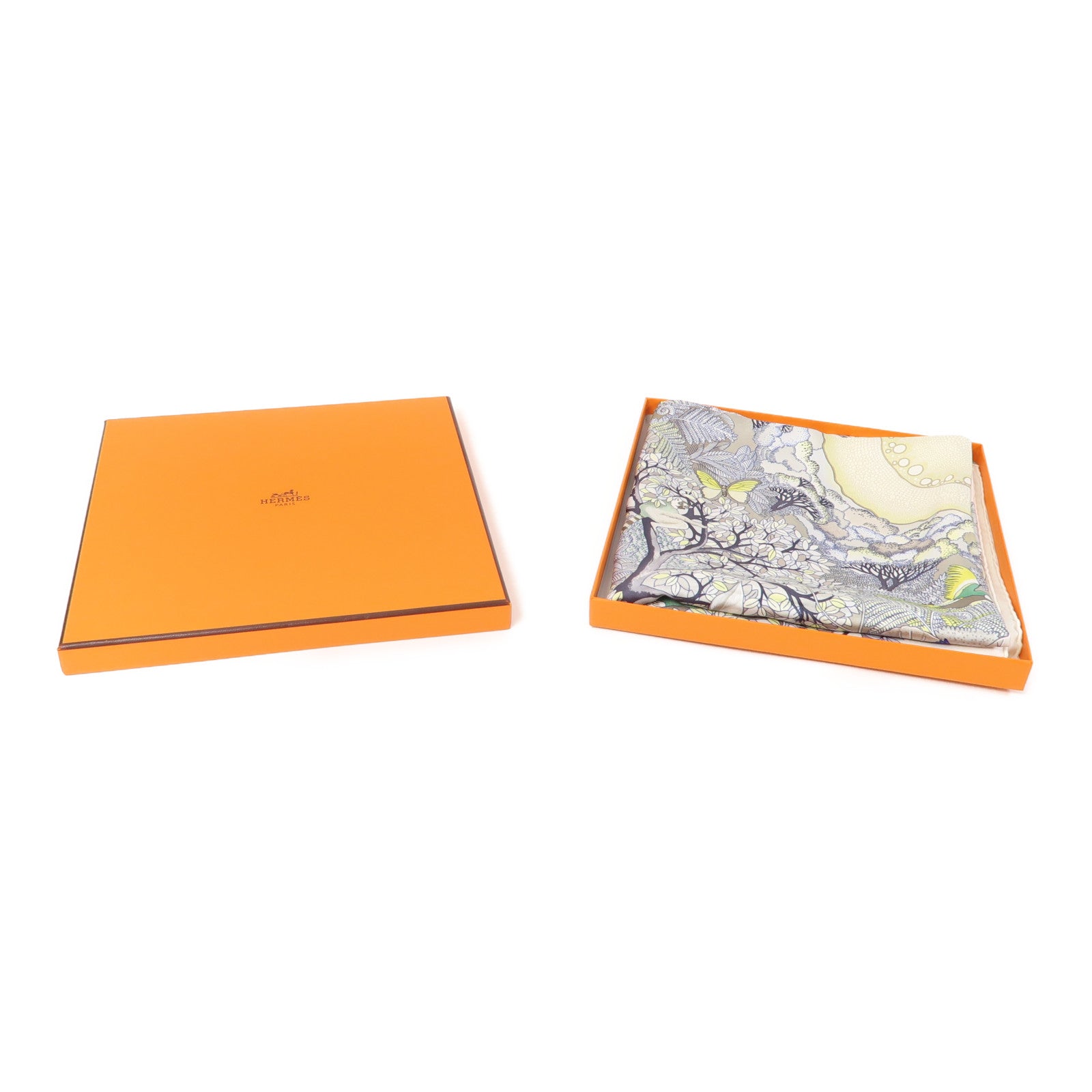 HERMES 【激減優惠】絲質Scarf 90x90絲巾白色/淺藍色