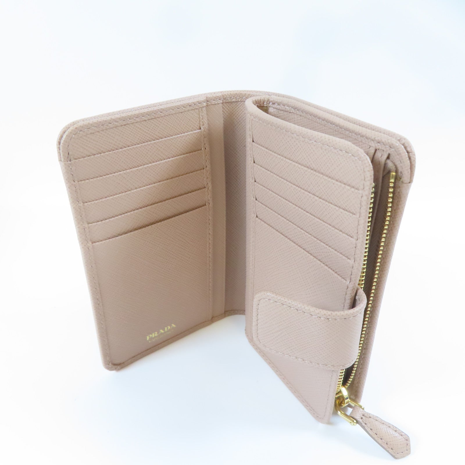 PRADA 牛皮皮革Wallet金扣錢包米色