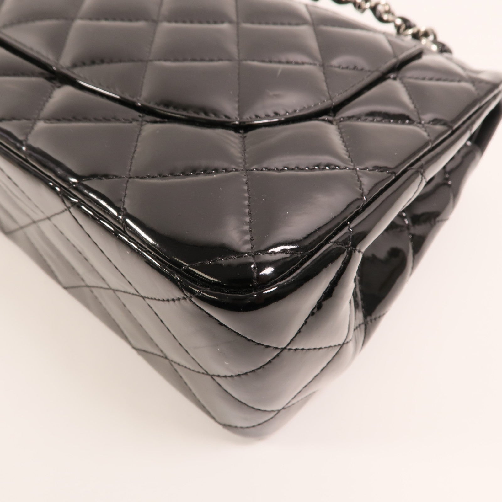 CHANEL 漆皮皮革Large Classic銀扣鏈帶肩背袋