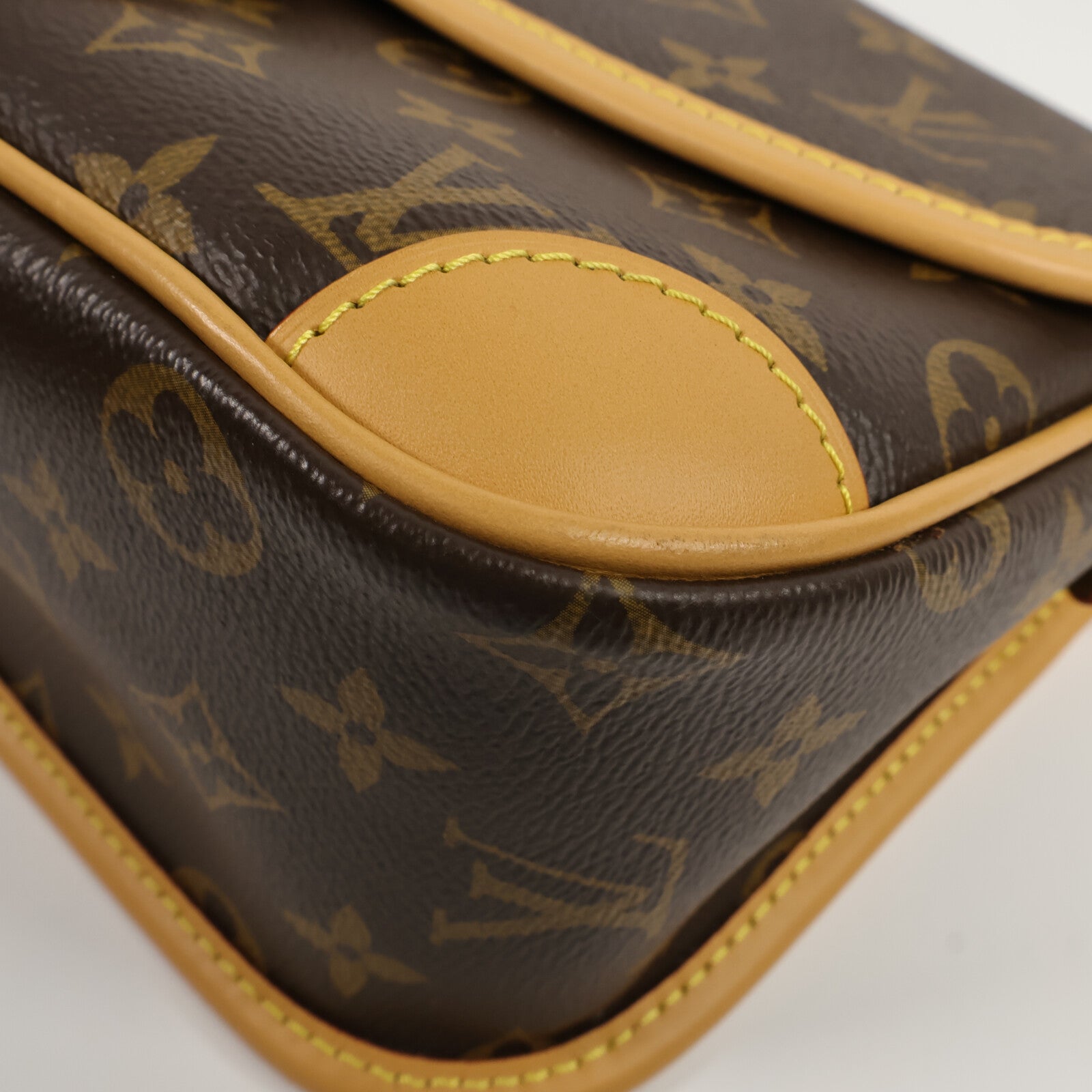 LOUIS VUITTON Monogram Diane肩背袋