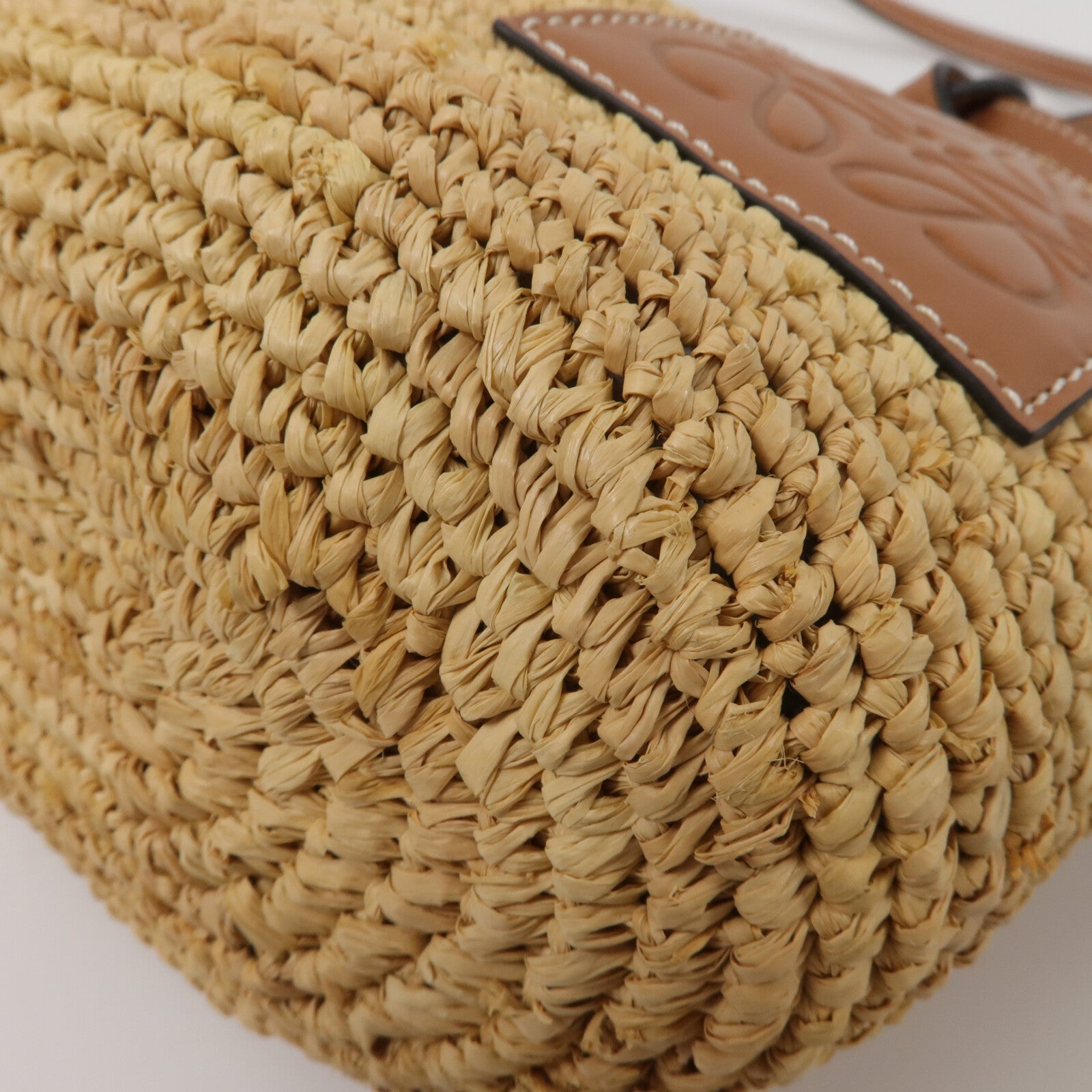 LOEWE Raffia/牛皮皮革Slit Pochette Bag肩背袋