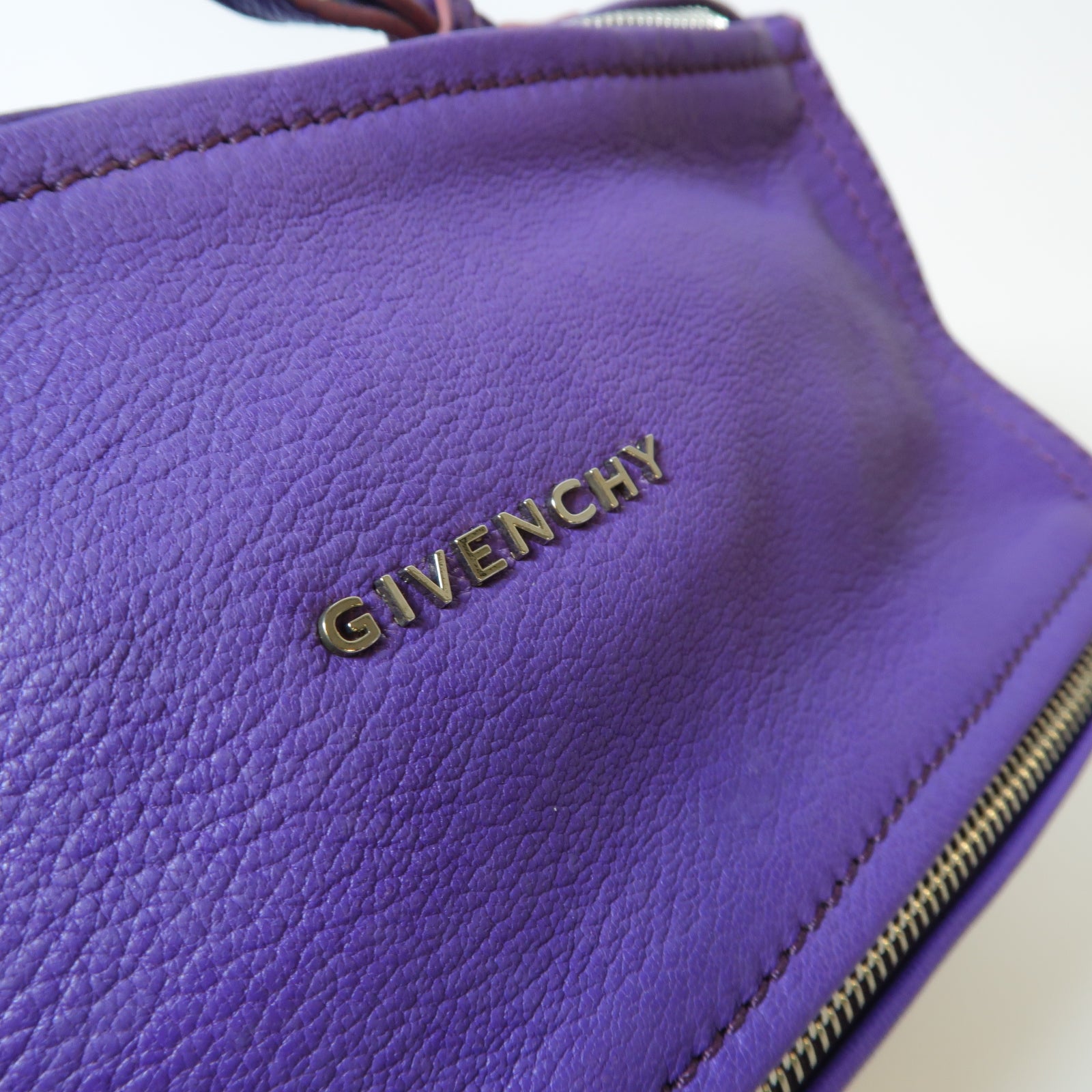 GIVENCHY 皮革Pandora銀扣肩背袋紫色