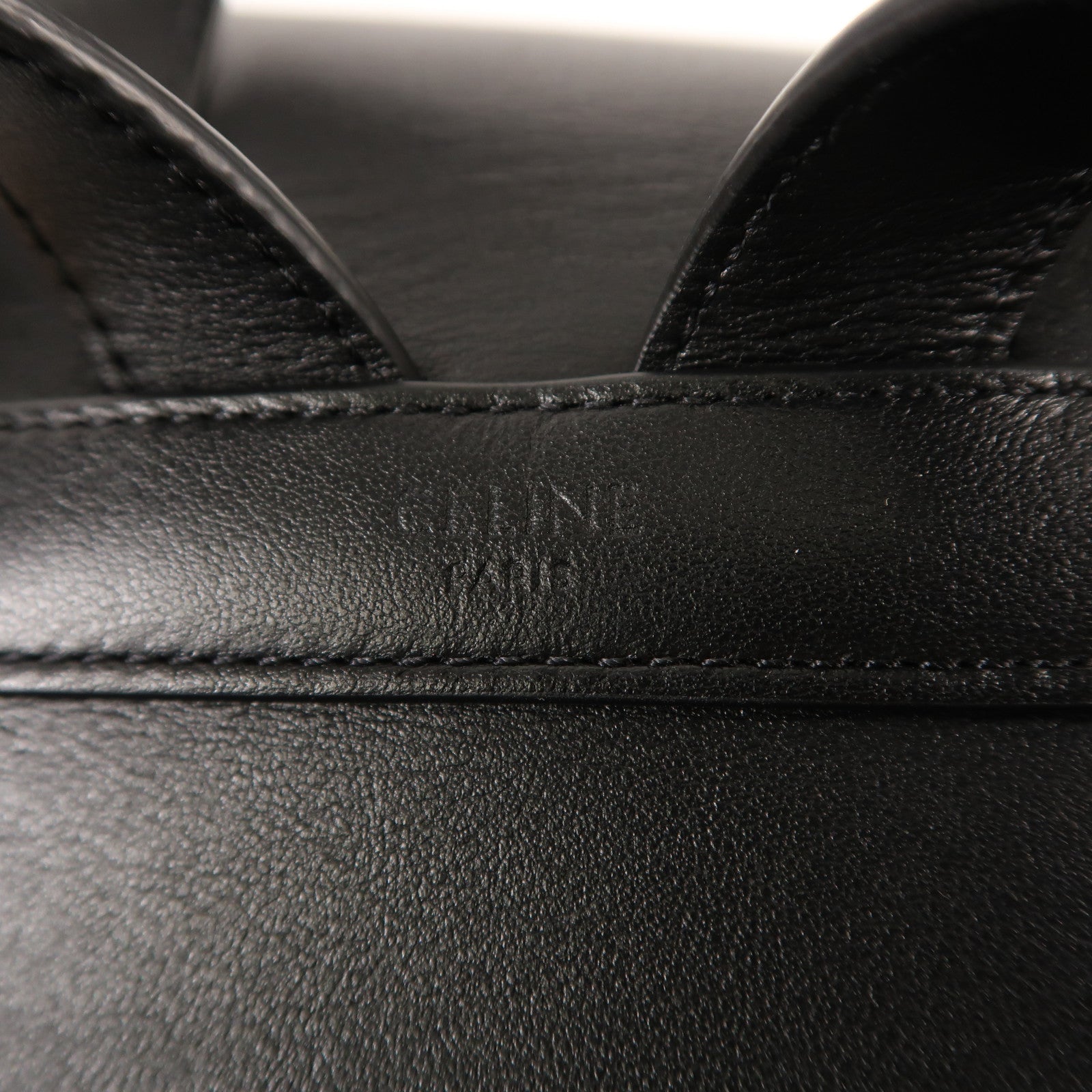 CELINE 牛皮皮革Bonnie金扣背包