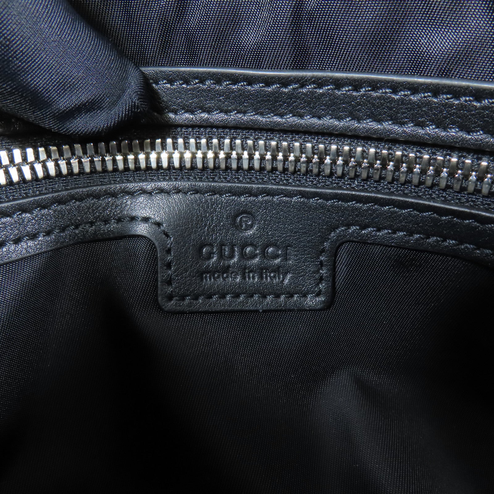 GUCCI 帆布Small Crossbody Bag銀扣肩背袋