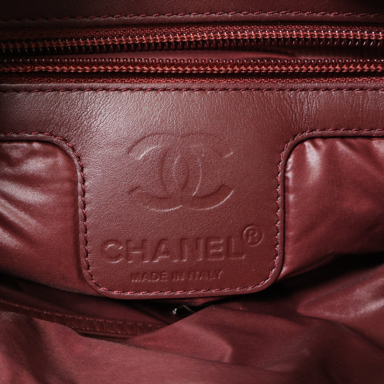 CHANEL 尼龍Coco Cocoon Messenger銀扣肩背袋