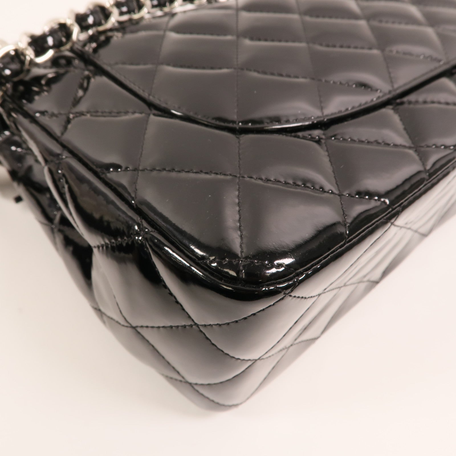 CHANEL 漆皮皮革Large Classic銀扣鏈帶肩背袋
