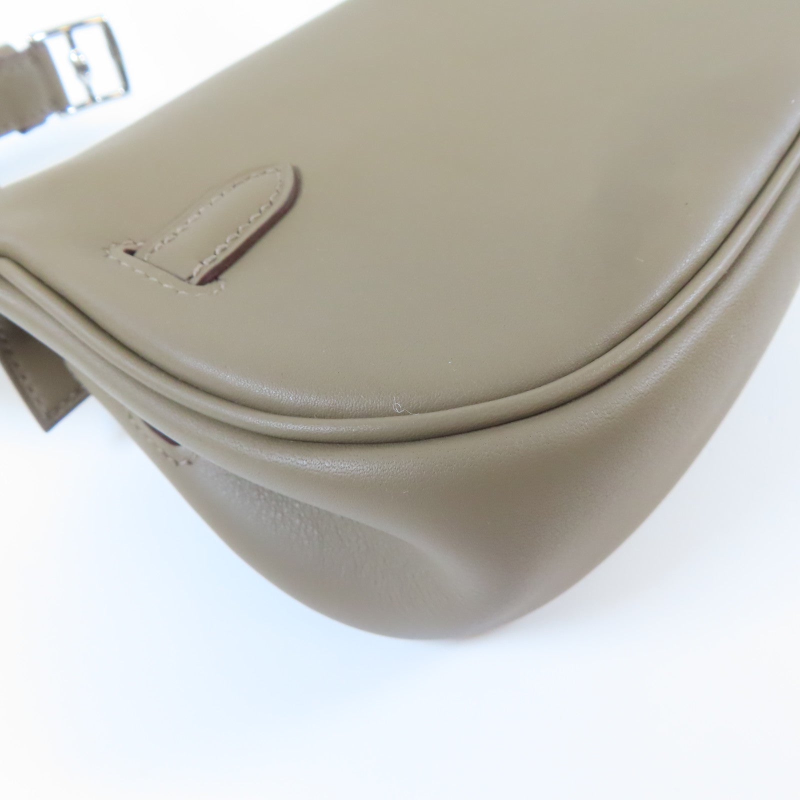 HERMES Swift皮革Kelly Moove銀扣肩背袋大象灰色