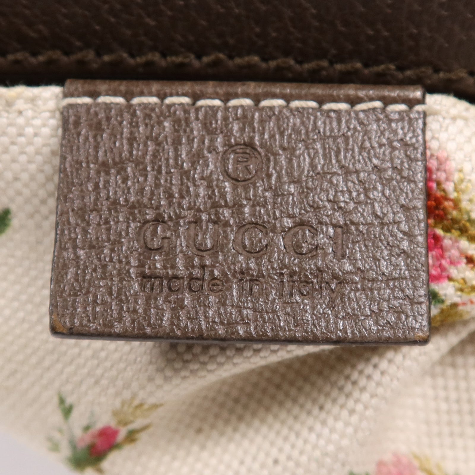 GUCCI 塗層帆布Supreme Messenger金扣肩背袋