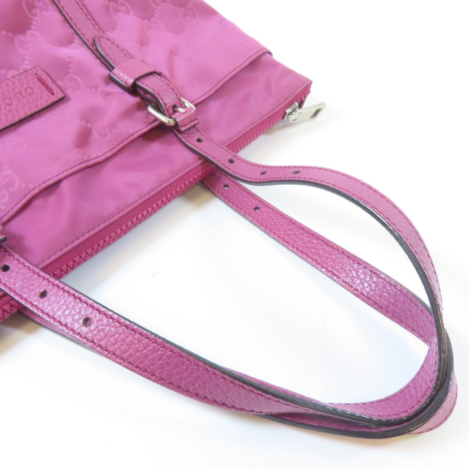 GUCCI 尼龍Handbag銀扣手挽袋紫色