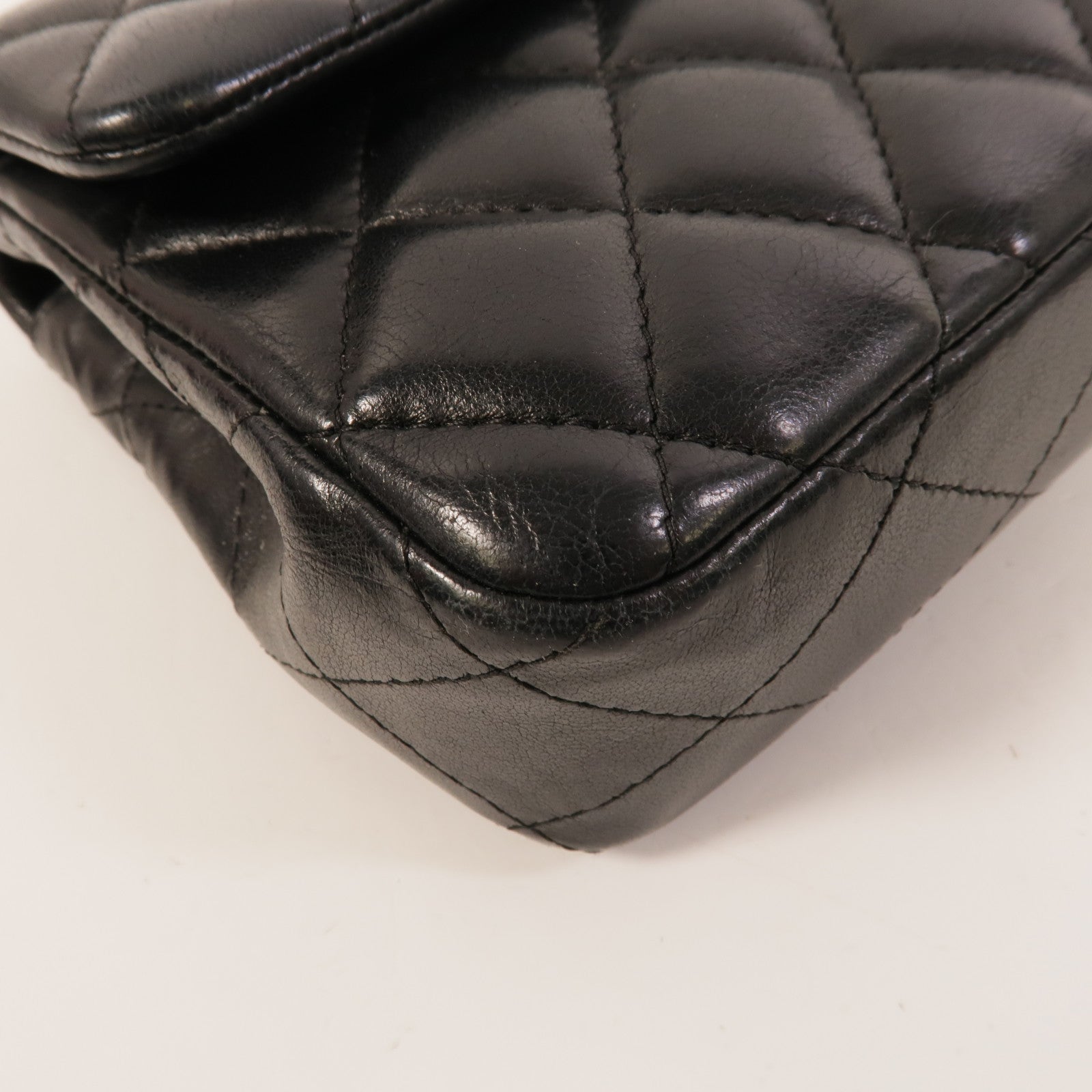 CHANEL 羊皮皮革Classic East West Baguette Bag肩背袋