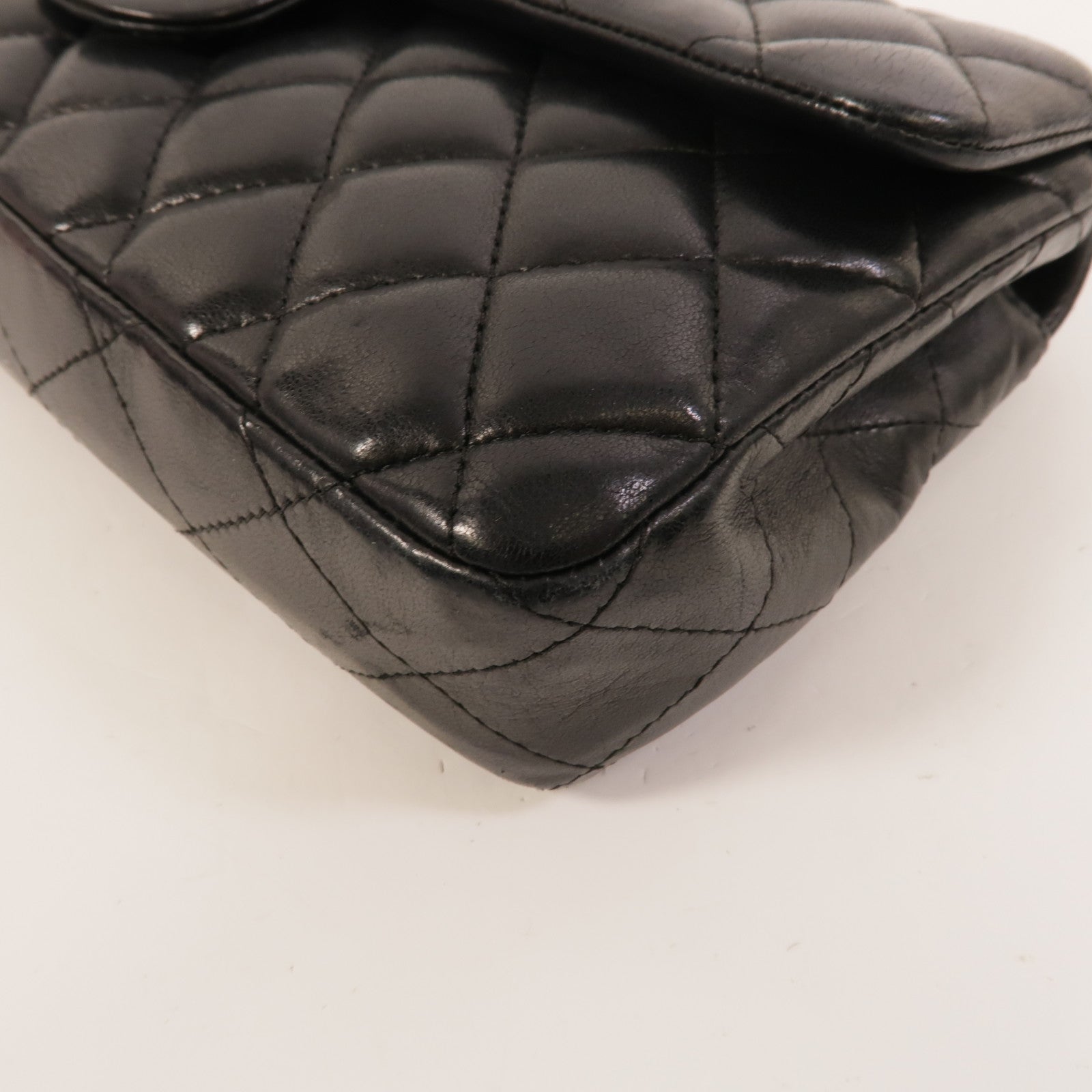 CHANEL 羊皮皮革Classic East West Baguette Bag肩背袋