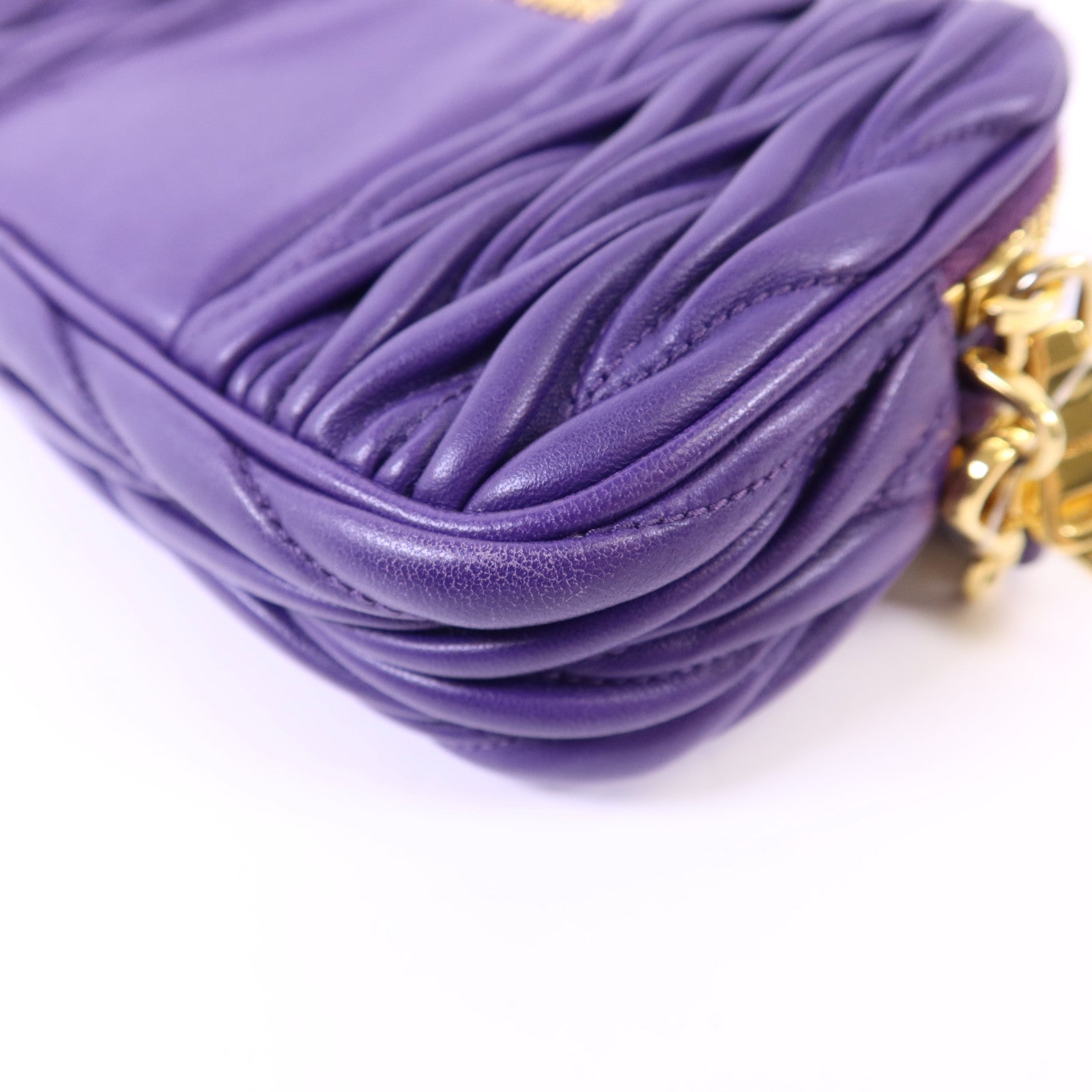 Miu Miu 羊皮皮革Handbag金扣手挽袋
