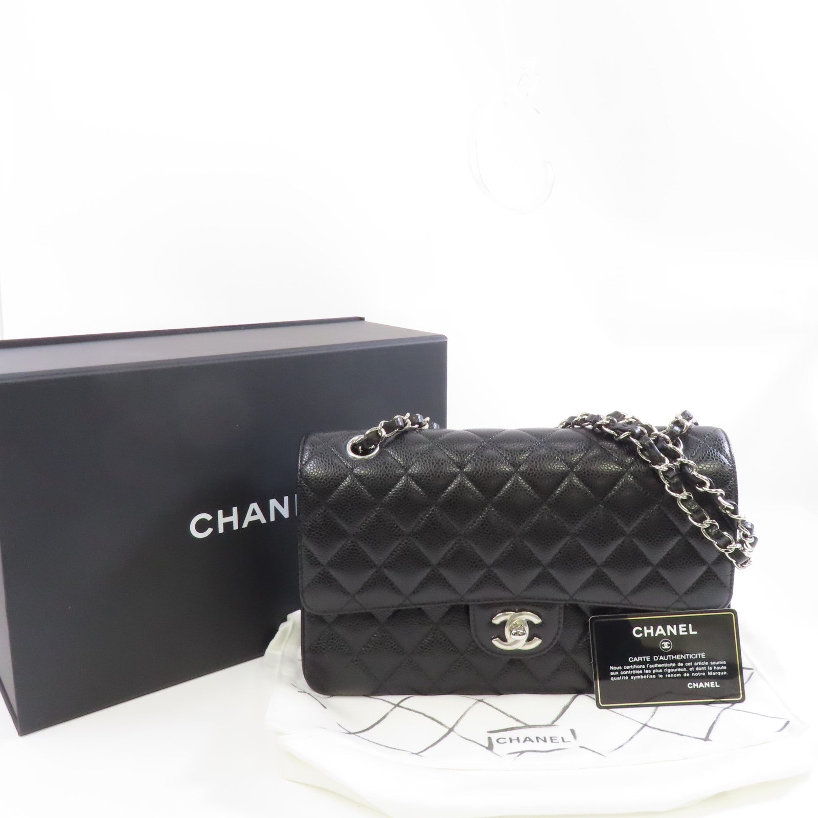 CHANEL 菱格牛皮皮革Classic 25銀扣鏈帶肩背袋黑色