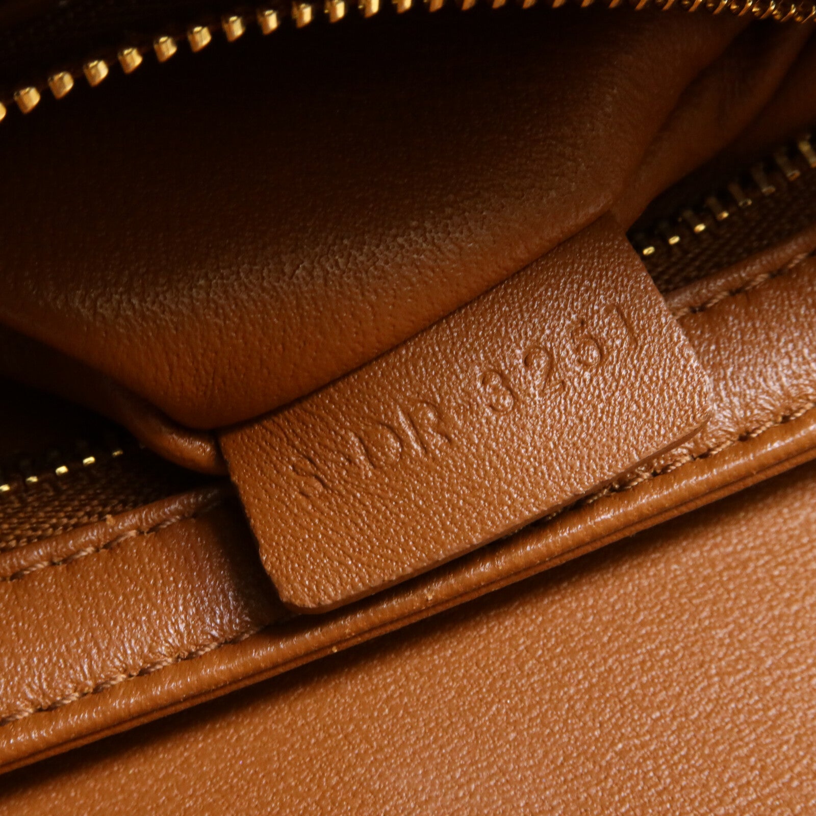 CELINE 牛皮皮革/塗層帆布Classique Triomphe Teen肩背袋