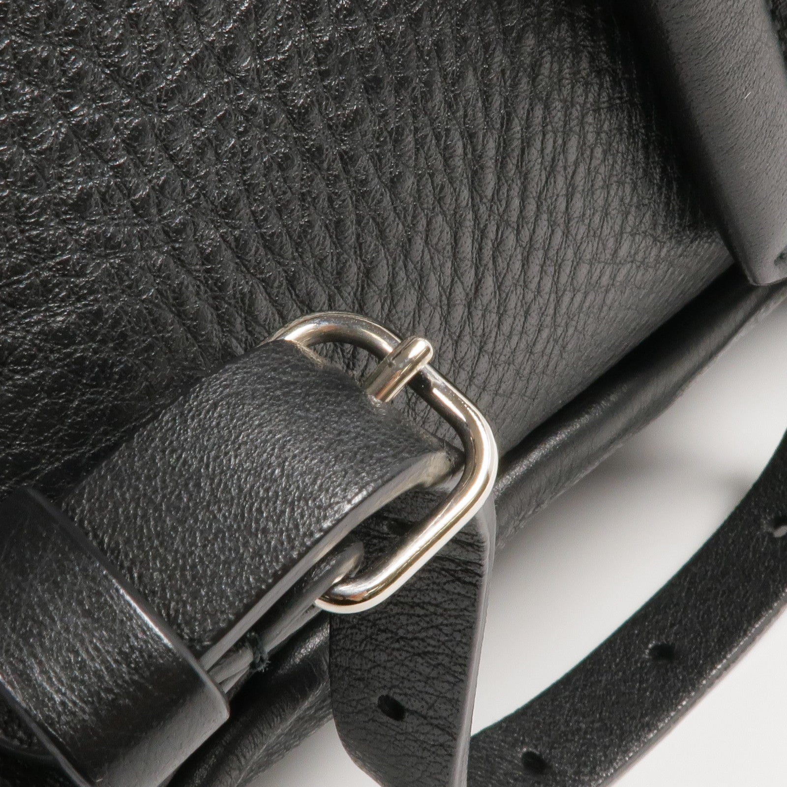 BALENCIAGA 牛皮皮革Everyday Backpack銀扣背包