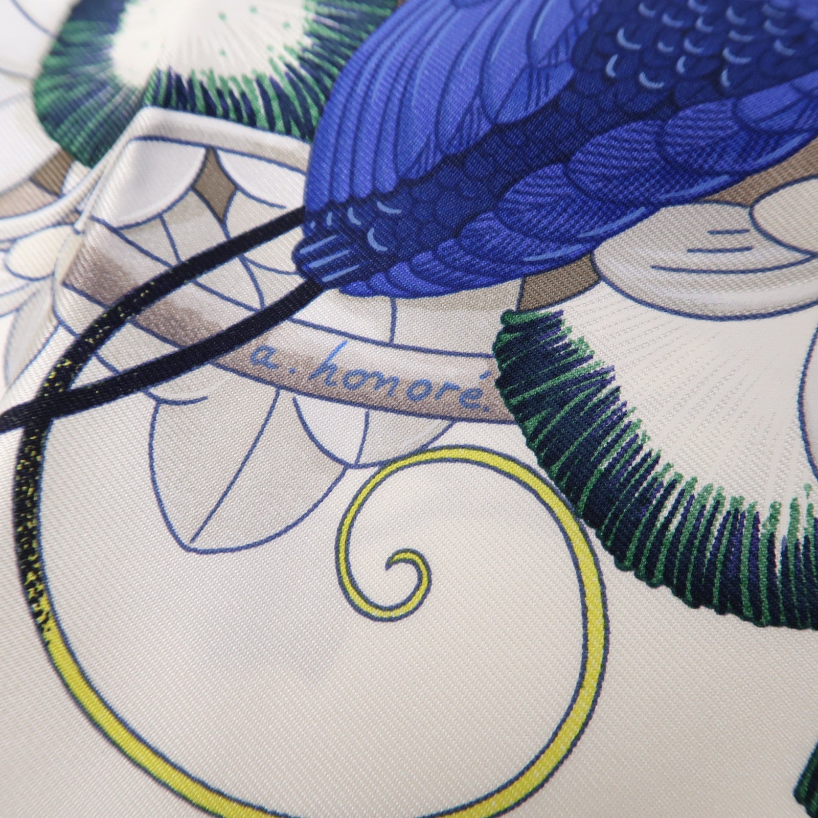 HERMES 【激減優惠】絲質Scarf 90x90絲巾白色/淺藍色