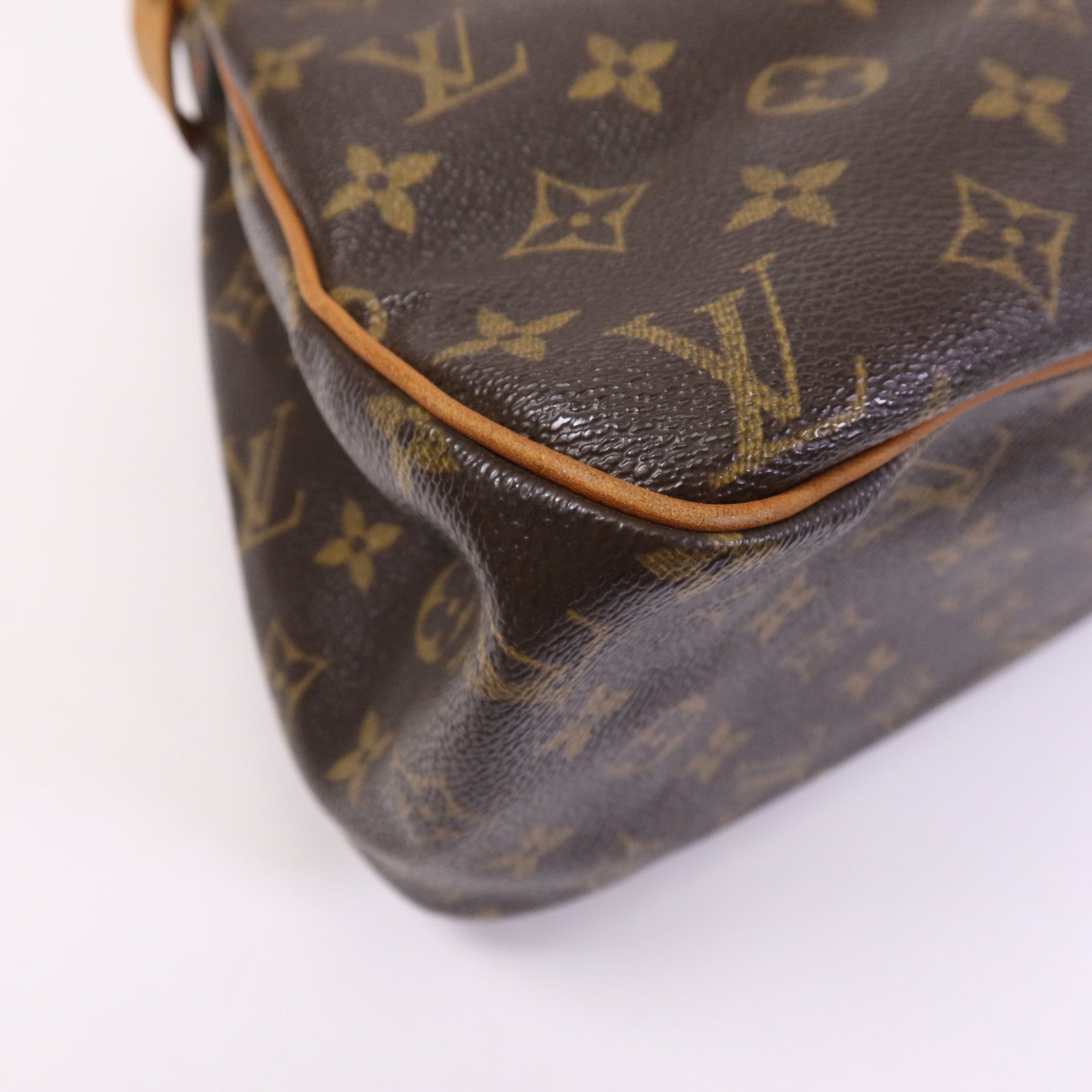 LOUIS VUITTON 【激減優惠】Monogram Batignolles Horizontal金扣肩背袋
