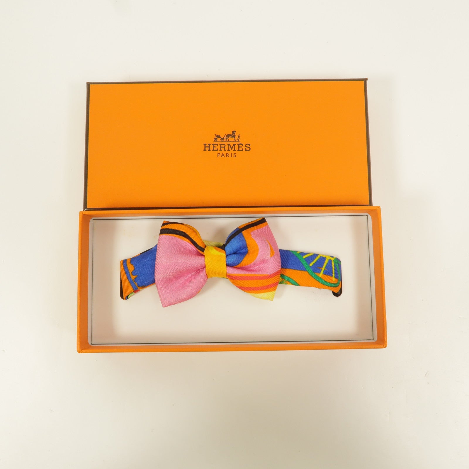 HERMES 絲質Bowtie領結