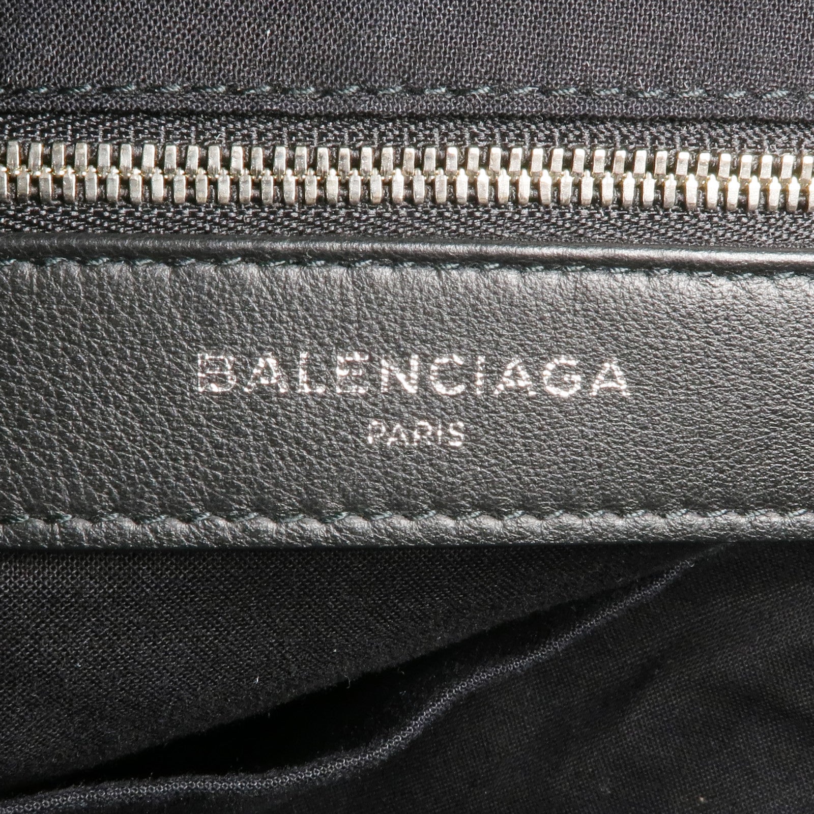 BALENCIAGA 牛皮皮革Everyday Backpack銀扣背包