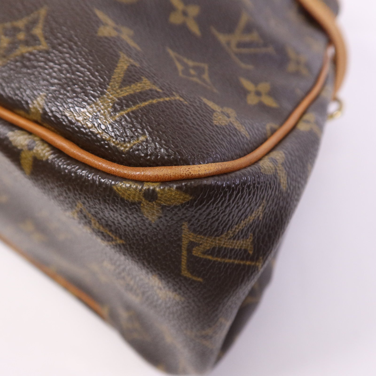 LOUIS VUITTON 【激減優惠】Monogram Batignolles Horizontal金扣肩背袋
