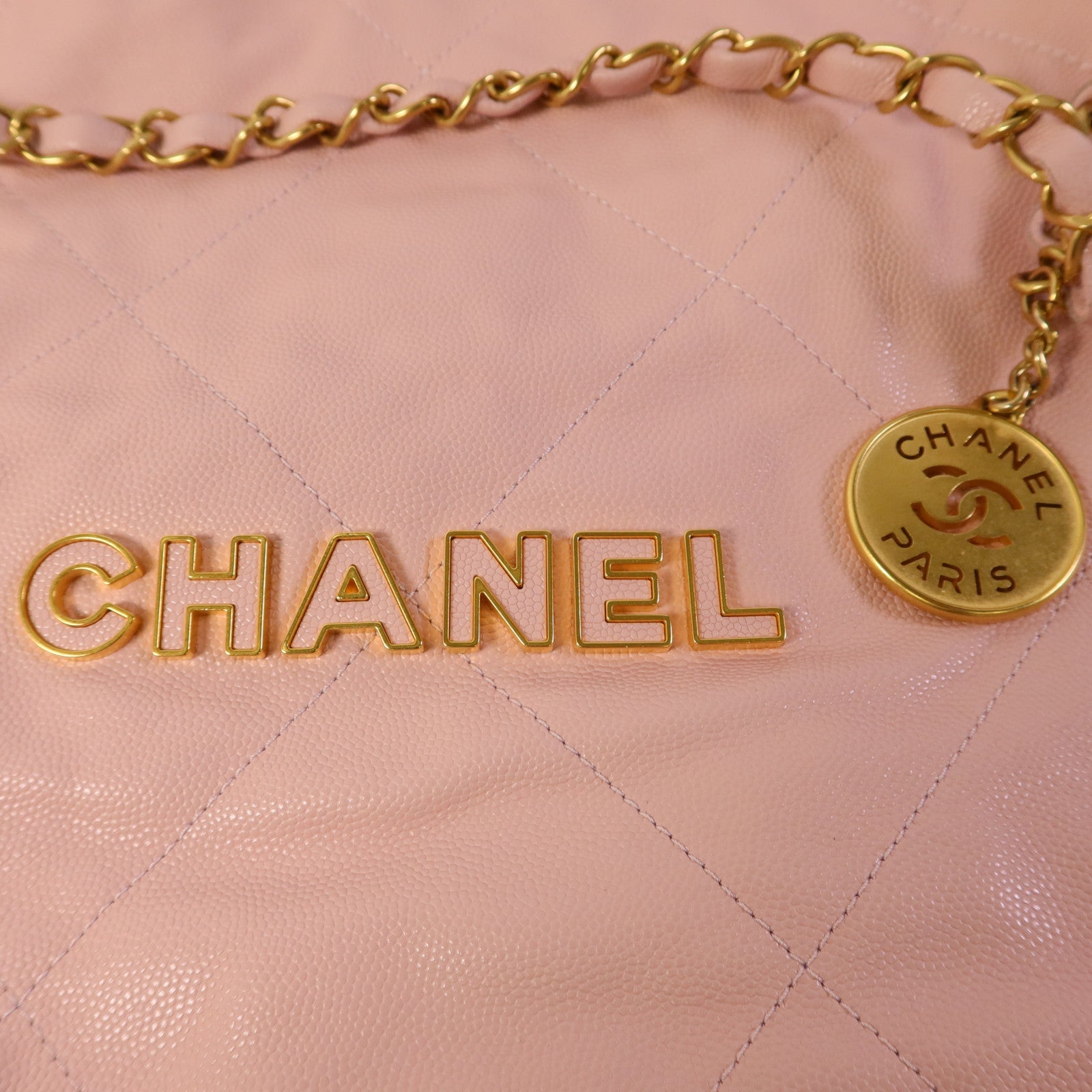 CHANEL 牛皮皮革Chanel 22 Medium金扣鏈帶肩背袋