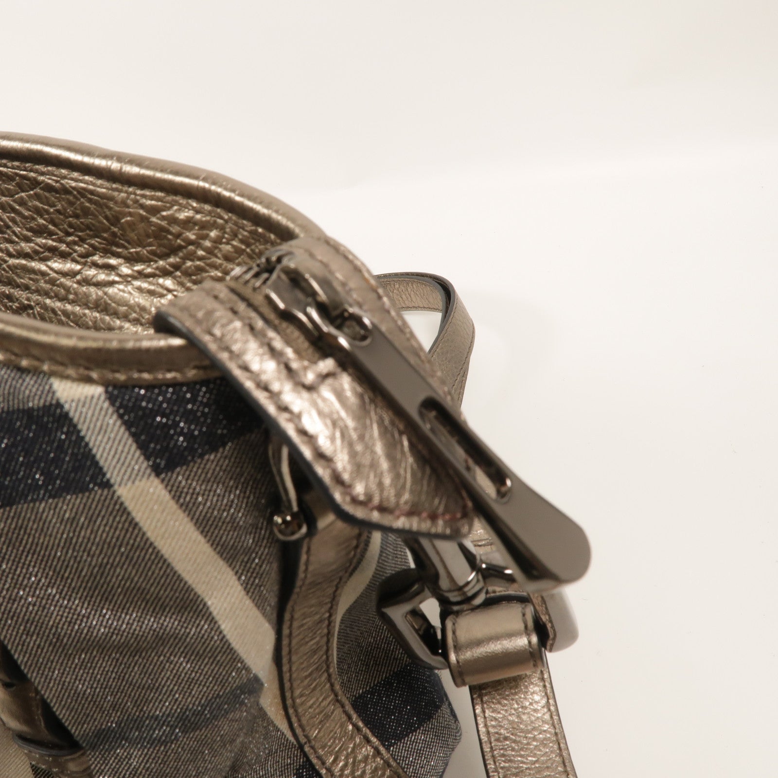BURBERRY 帆布Beat Check Lowry Tote手挽肩背兩用袋
