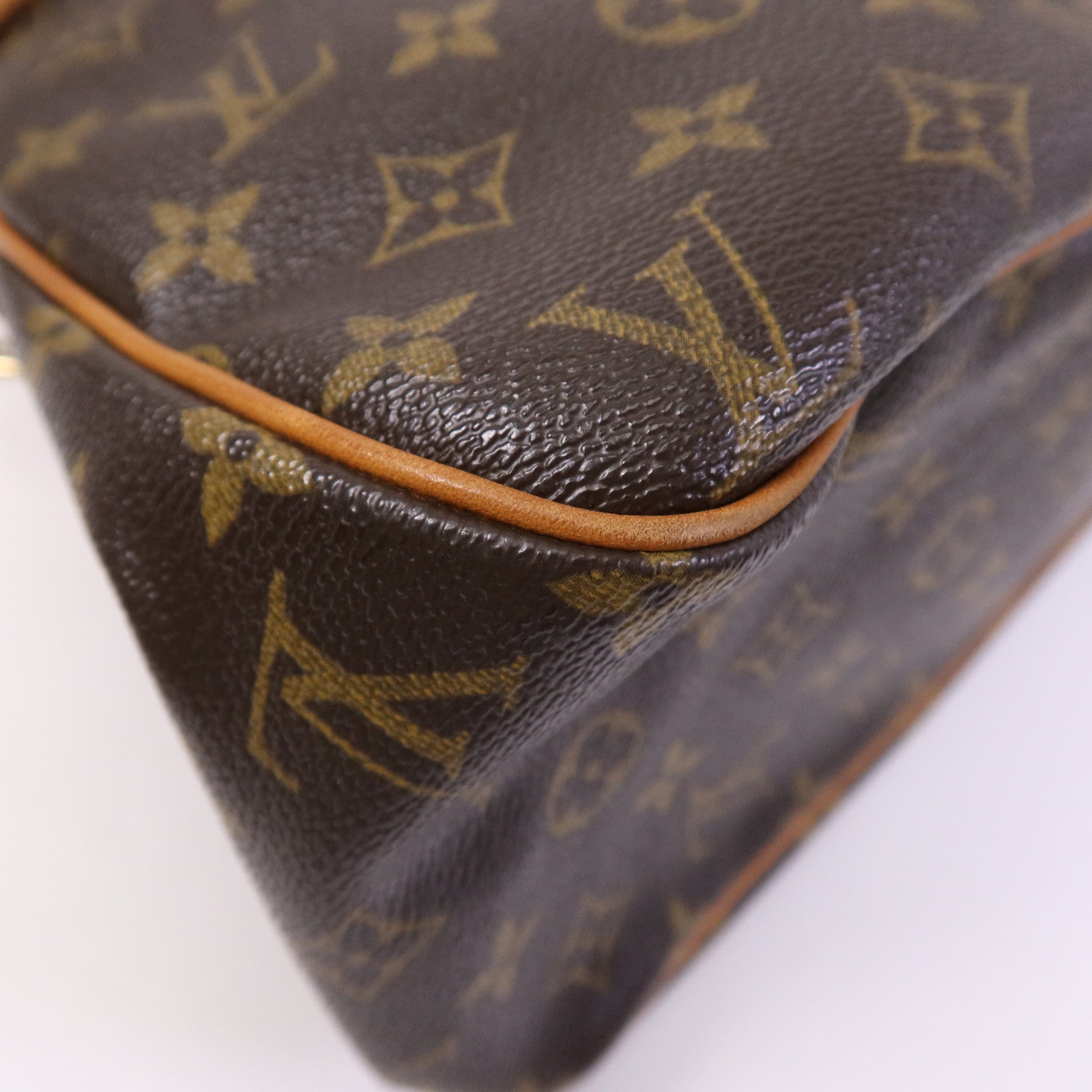 LOUIS VUITTON 【激減優惠】Monogram Batignolles Horizontal金扣肩背袋