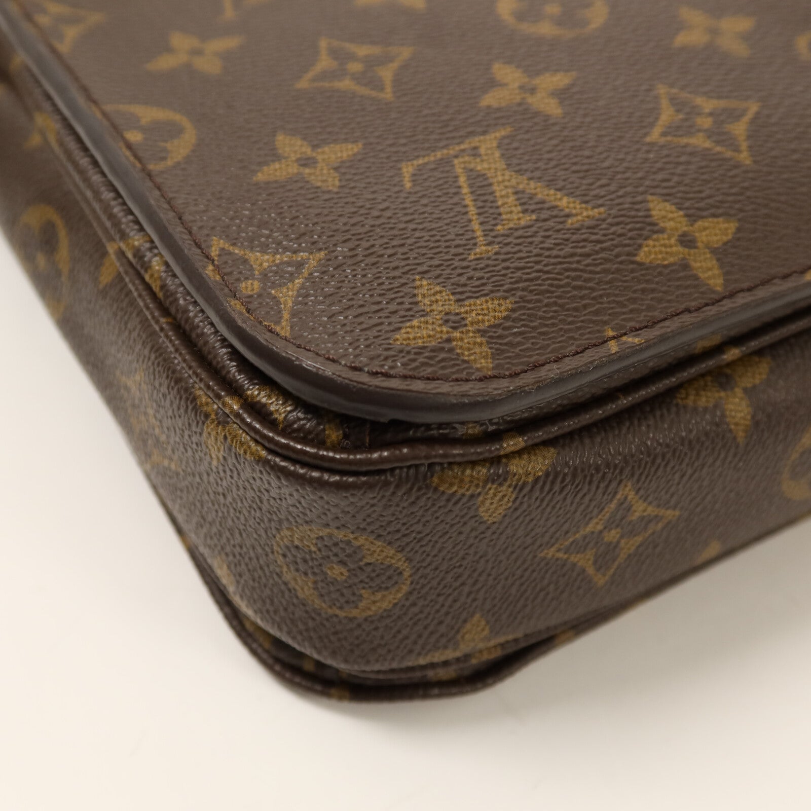 LOUIS VUITTON Monogram Pochette Metis MM金扣手挽肩背兩用袋