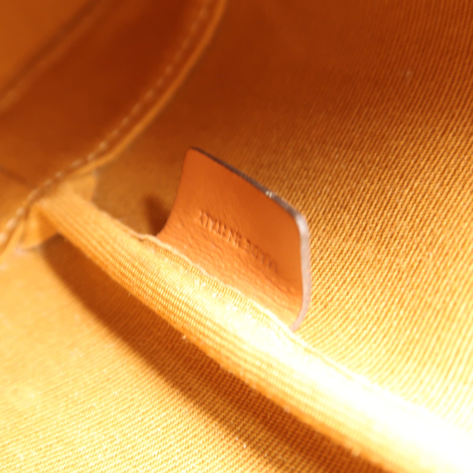 CELINE 塗層帆布Triormphe Bucket金扣肩背袋