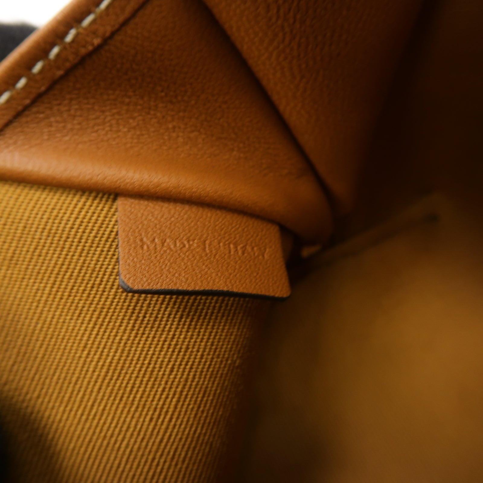 CELINE 塗層帆布Clutch With Chain金扣鏈帶肩背袋啡色