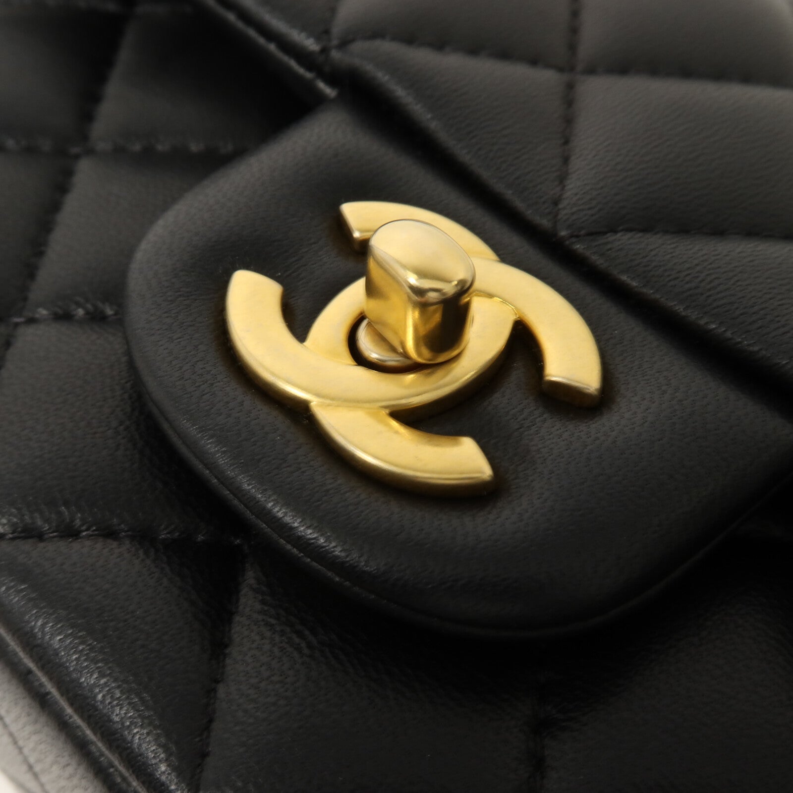 CHANEL 羊皮皮革Chain Shoulder鏈帶手挽肩背兩用袋