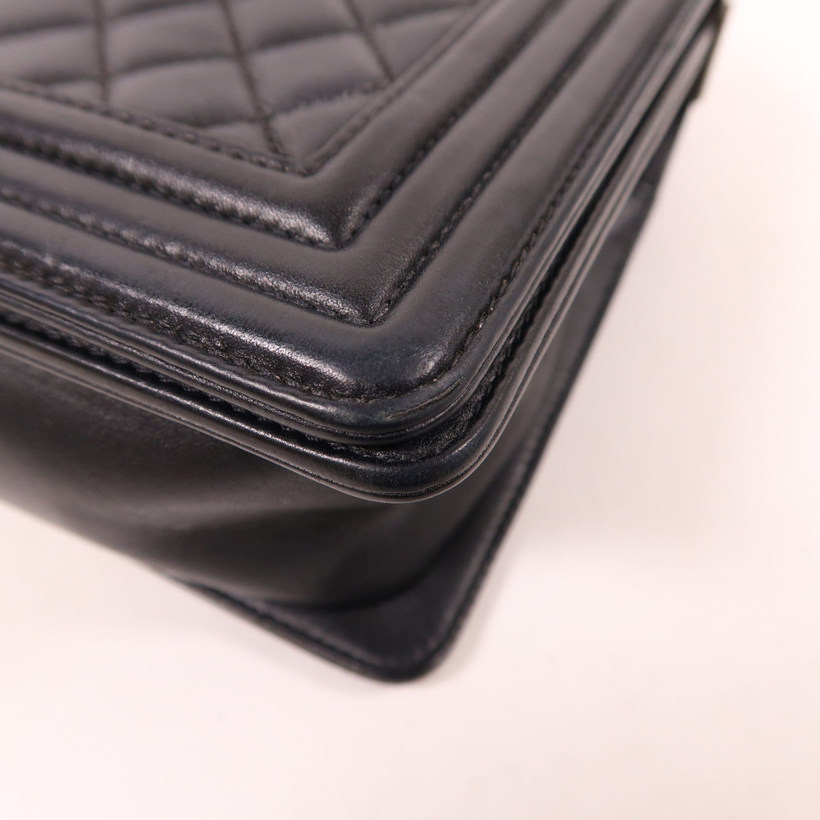 CHANEL 羊皮皮革Boy 25鏈帶肩背袋