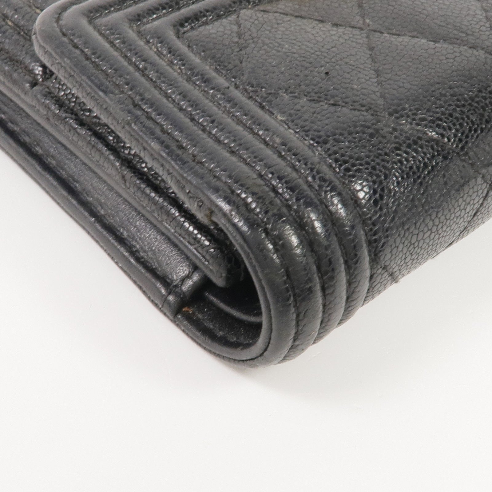 CHANEL 牛皮皮革Boy Trifold Wallet金扣錢包