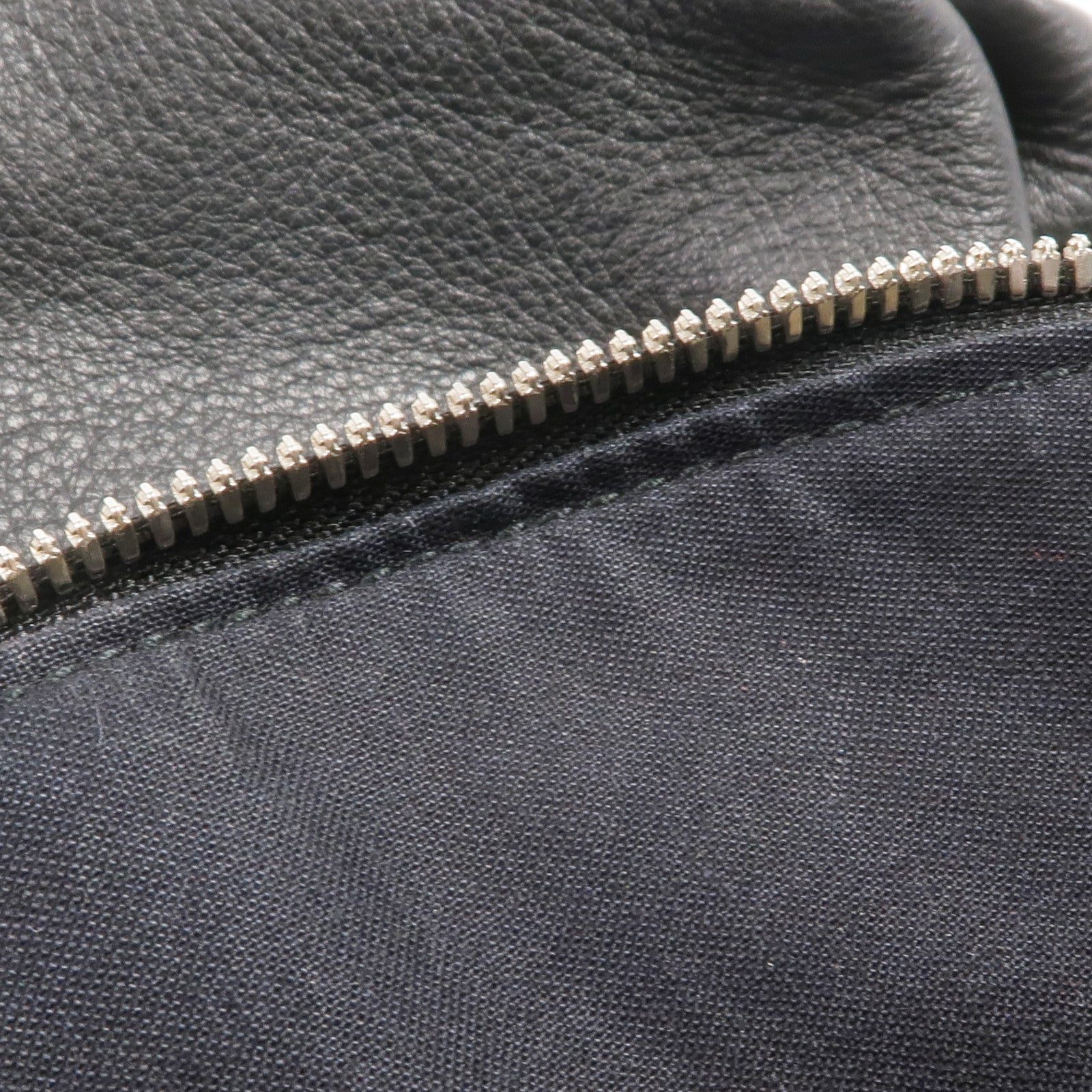 BALENCIAGA 牛皮皮革Everyday Backpack銀扣背包