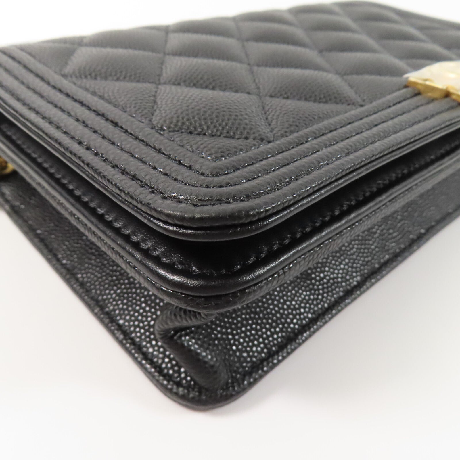 CHANEL 牛皮皮革Boy Wallet On Chain鏈帶肩背袋