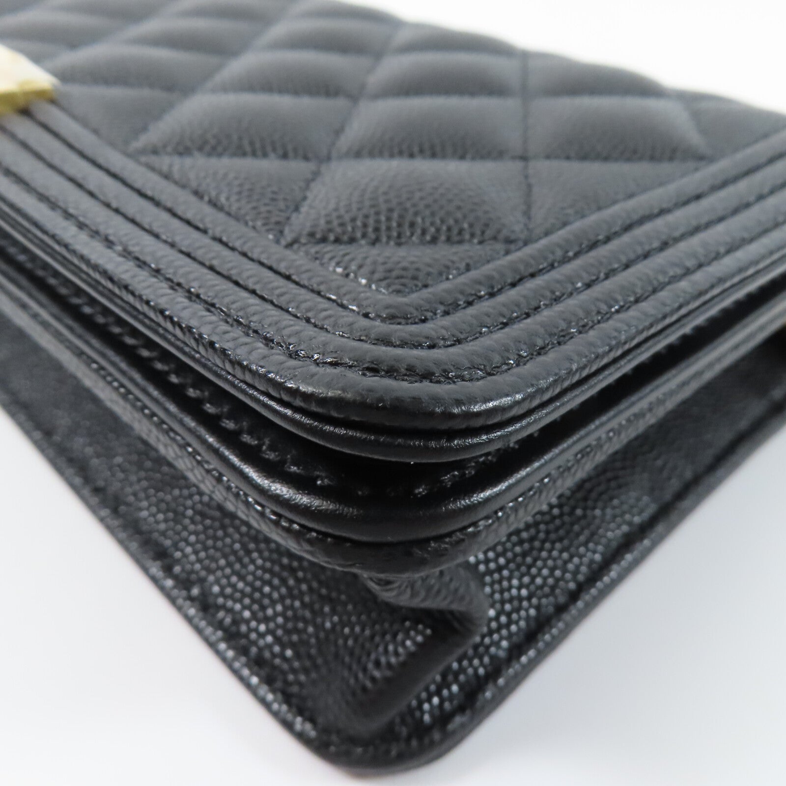 CHANEL 牛皮皮革Boy Wallet On Chain鏈帶肩背袋