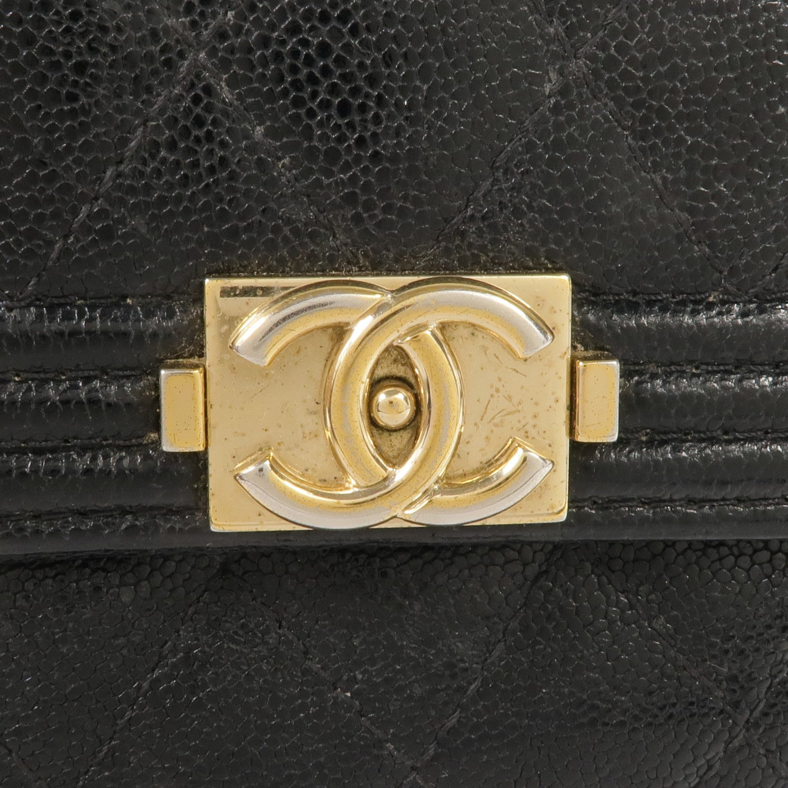 CHANEL 牛皮皮革Boy Trifold Wallet金扣錢包