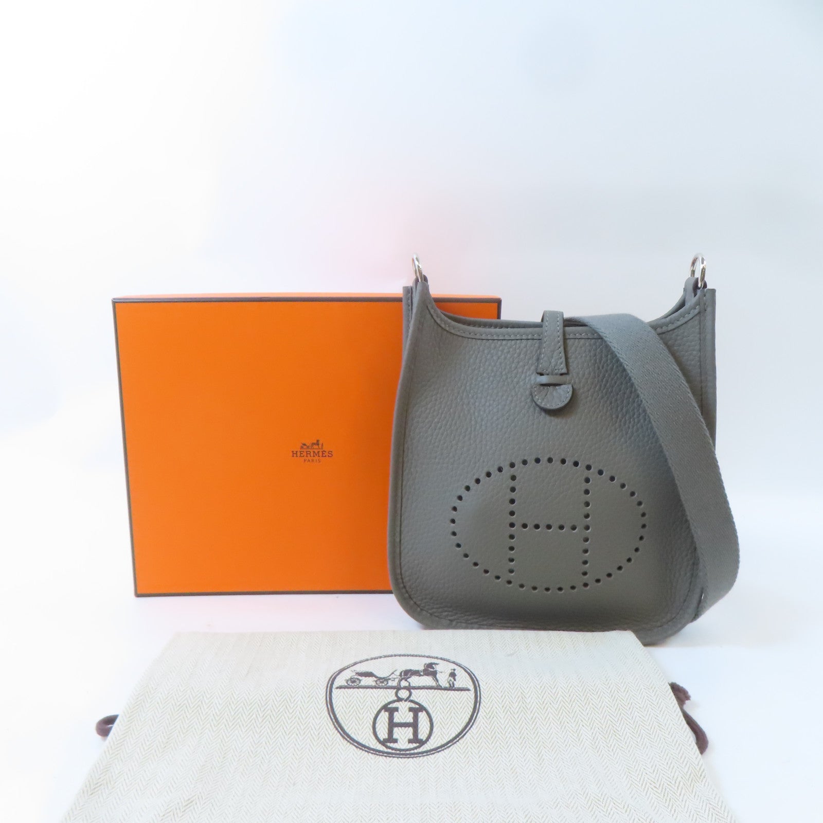 HERMES Clemence皮革Evelyne TPM銀扣肩背袋Gris Mayer灰色