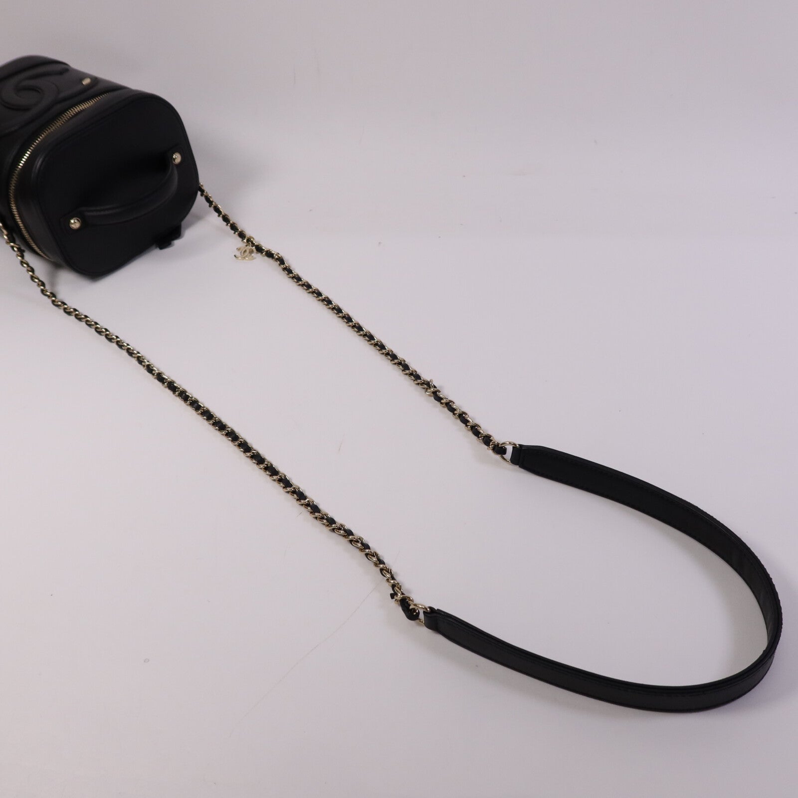 CHANEL 羊皮皮革Vanity Case金扣鏈帶手挽肩背兩用袋