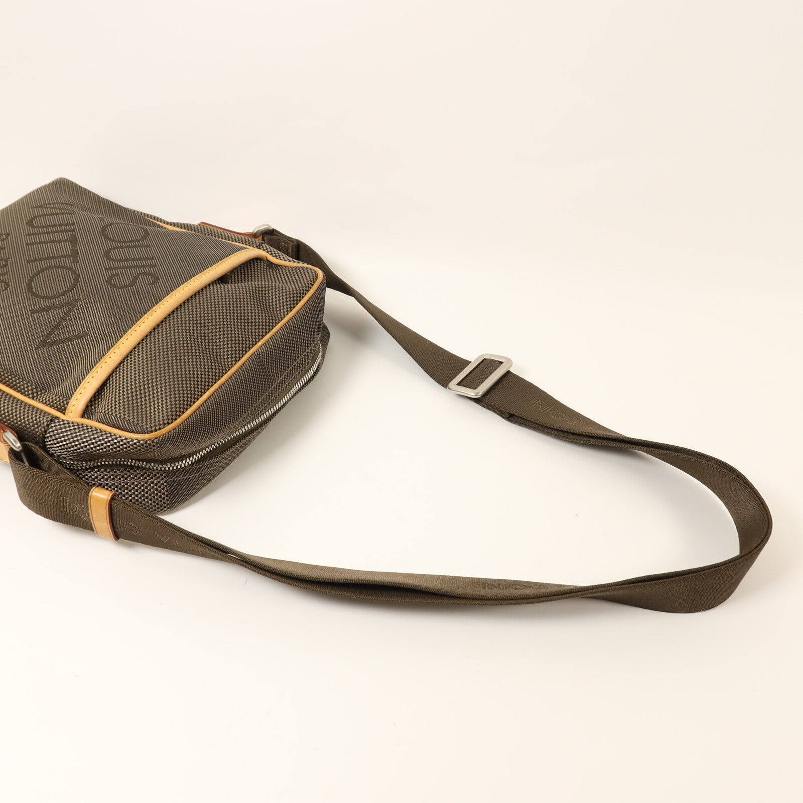 LOUIS VUITTON Damier Geant Citadin NM銀扣肩背袋