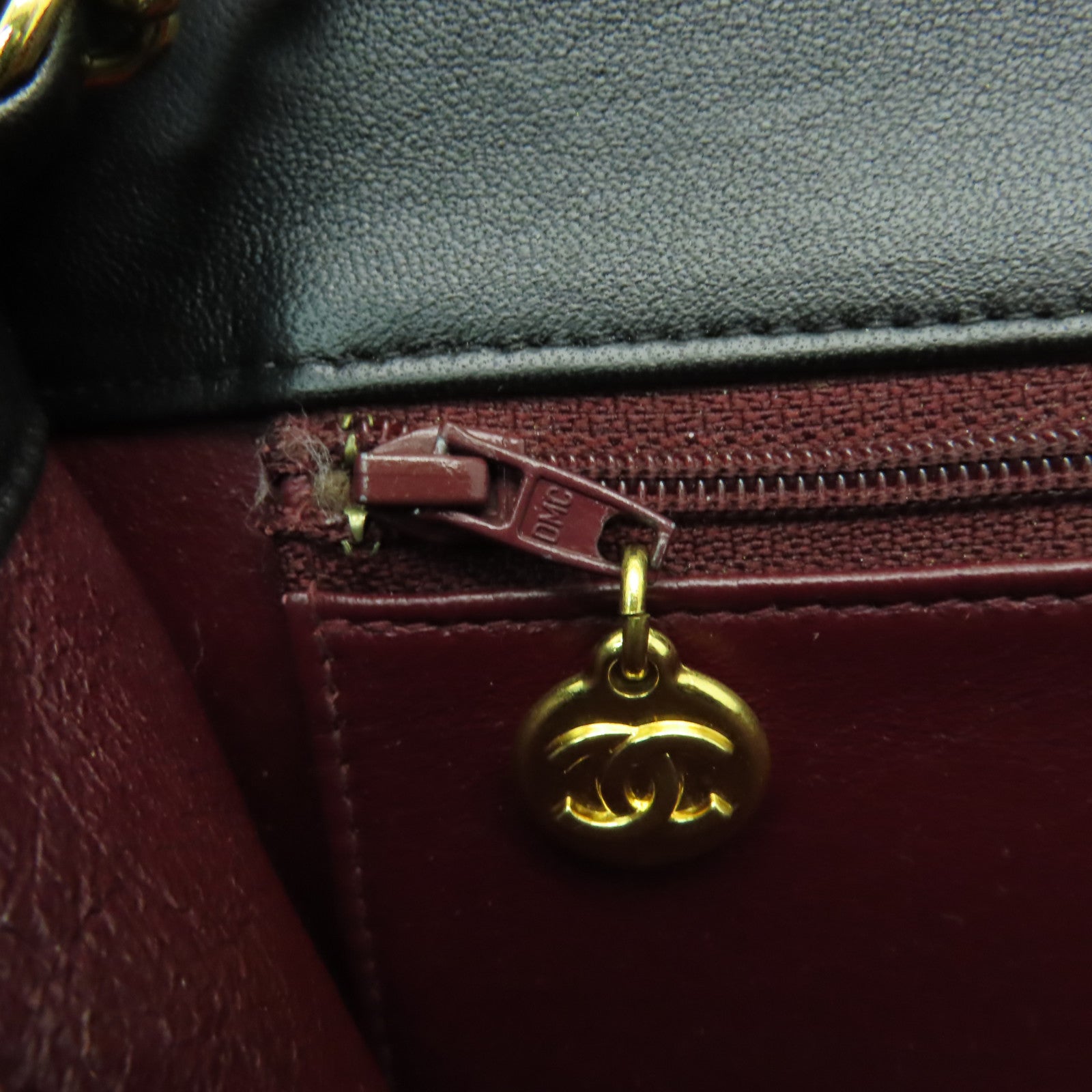 CHANEL 【清倉大減價】菱格Materasse Chain Shoulder金扣肩背袋黑色