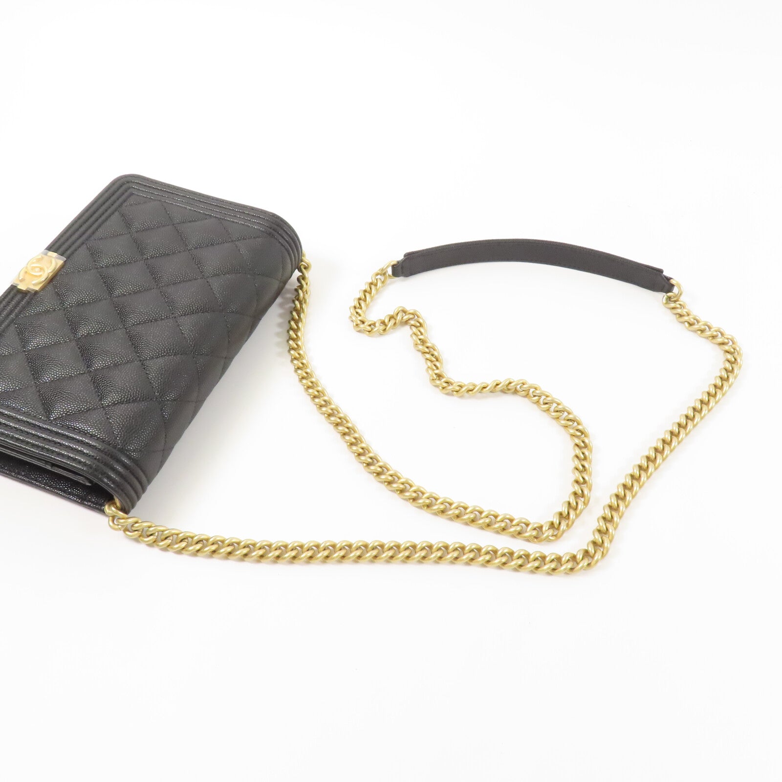 CHANEL 牛皮皮革Boy Wallet On Chain鏈帶肩背袋
