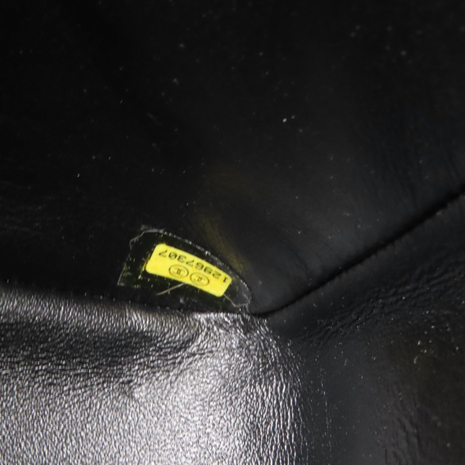 CHANEL 牛皮皮革Large Classic銀扣鏈帶肩背袋