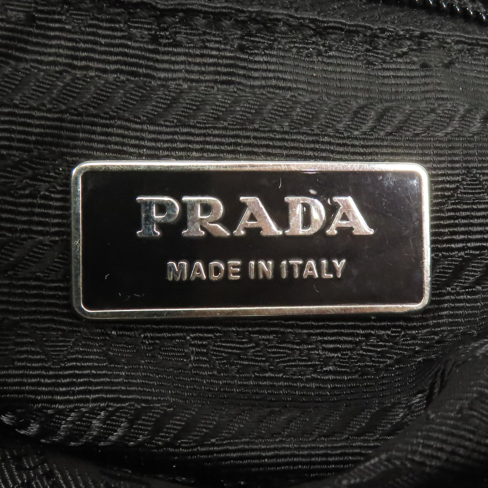 PRADA 尼龍Shoulder Bag銀扣肩背袋